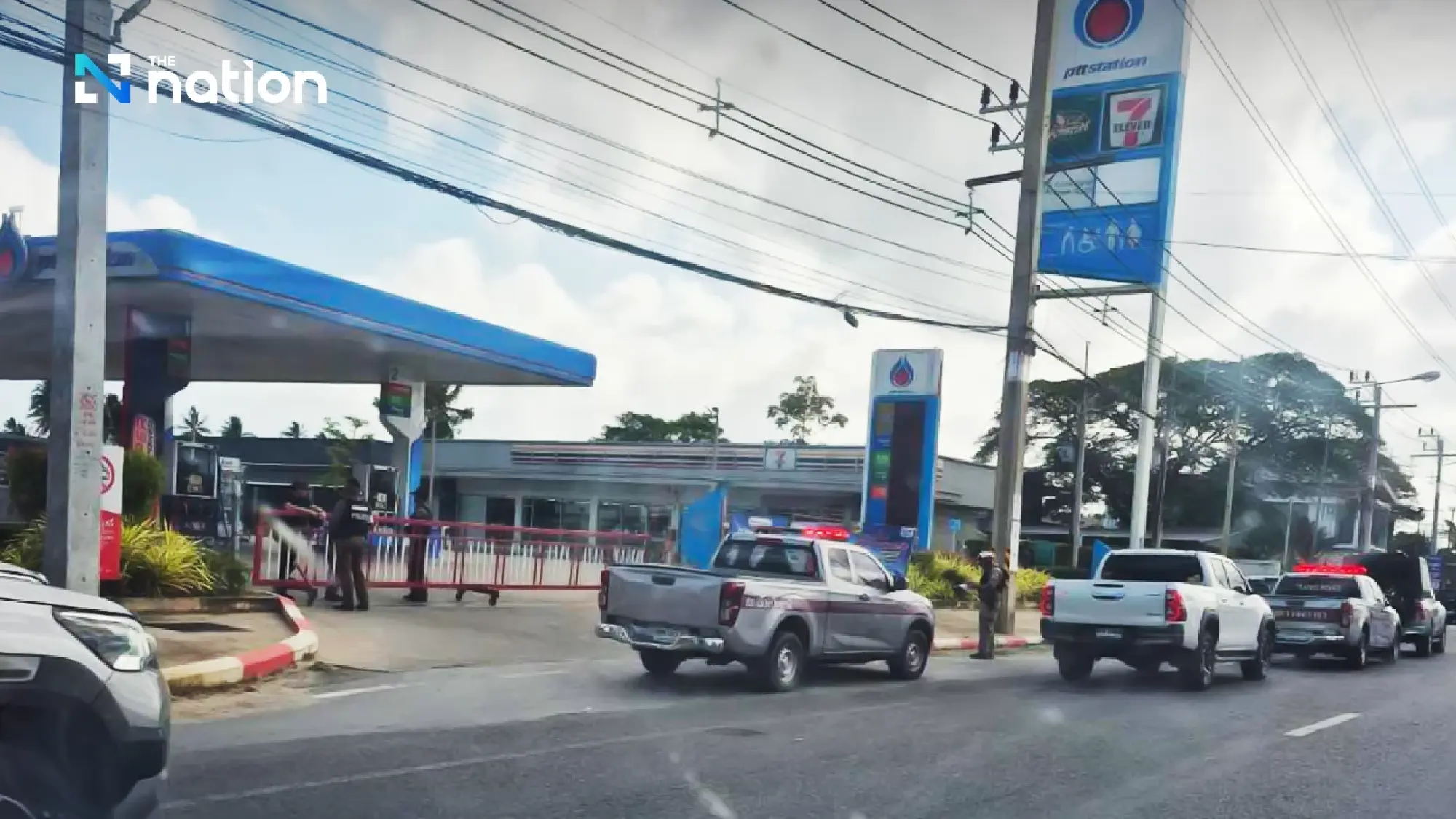 Explosion at PTT petrol station in Pattani; EOD officer injured