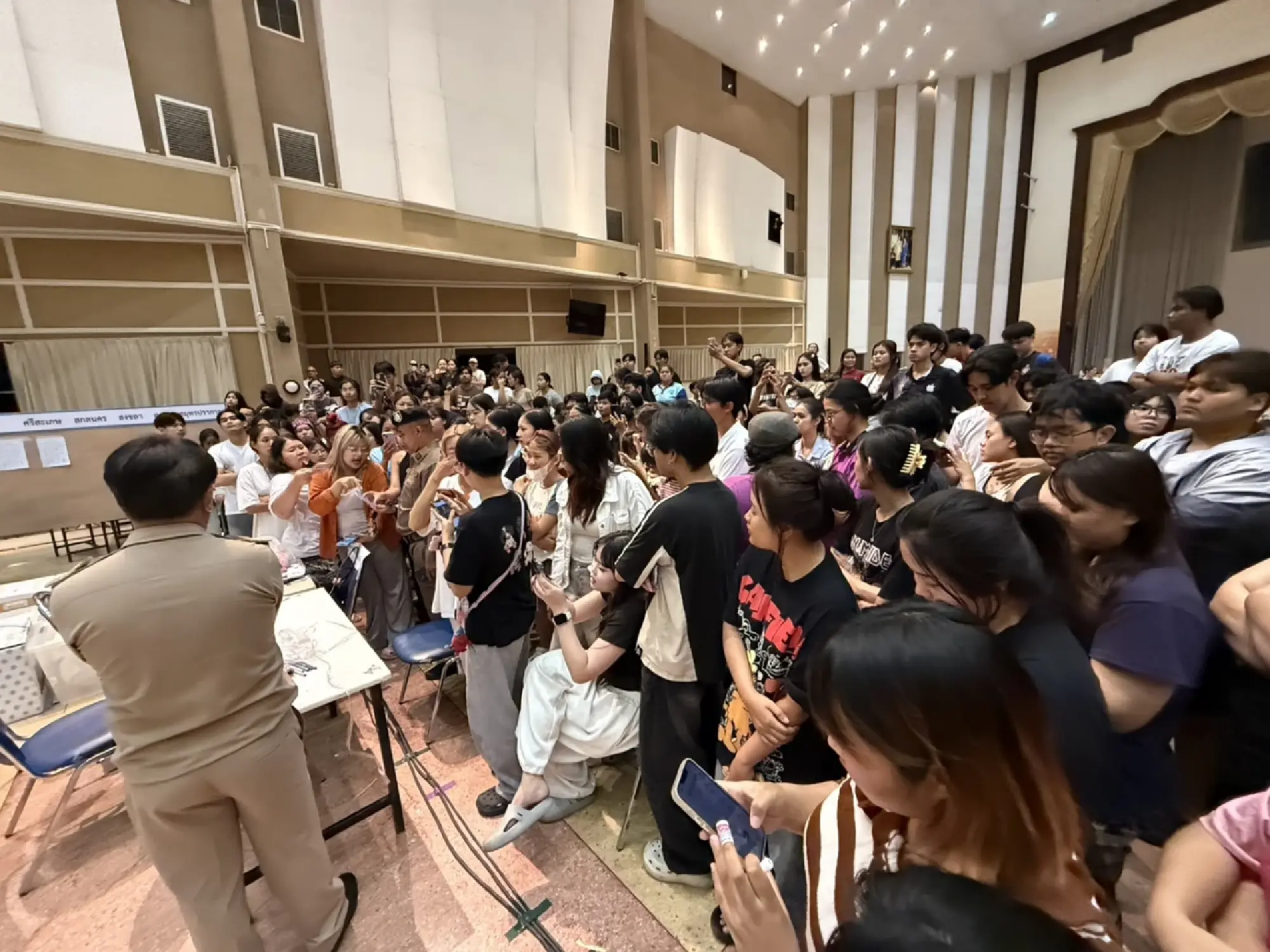 Students demand recount at Thanyaburi campus over vote-count doubts