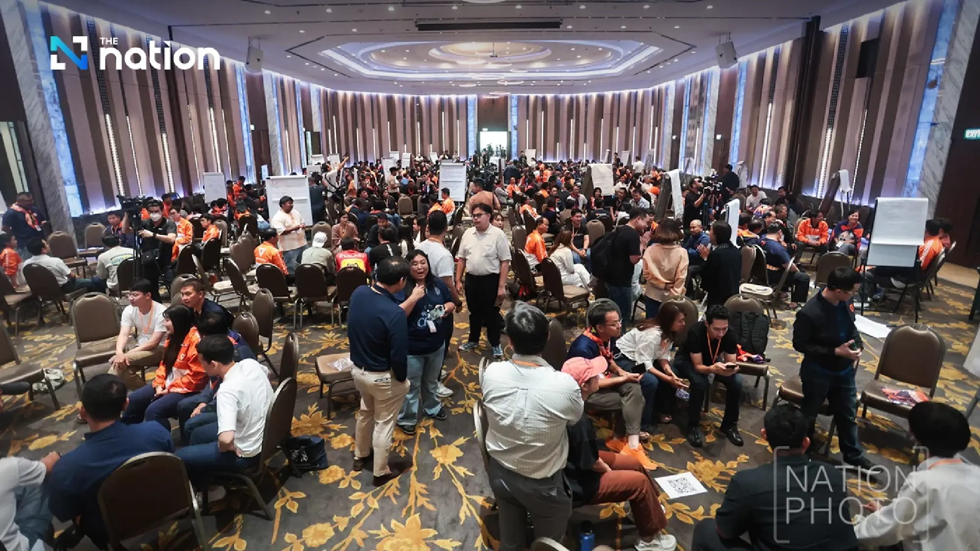 People’s Party leader open to Kla Tham, Democrat joining opposition bloc