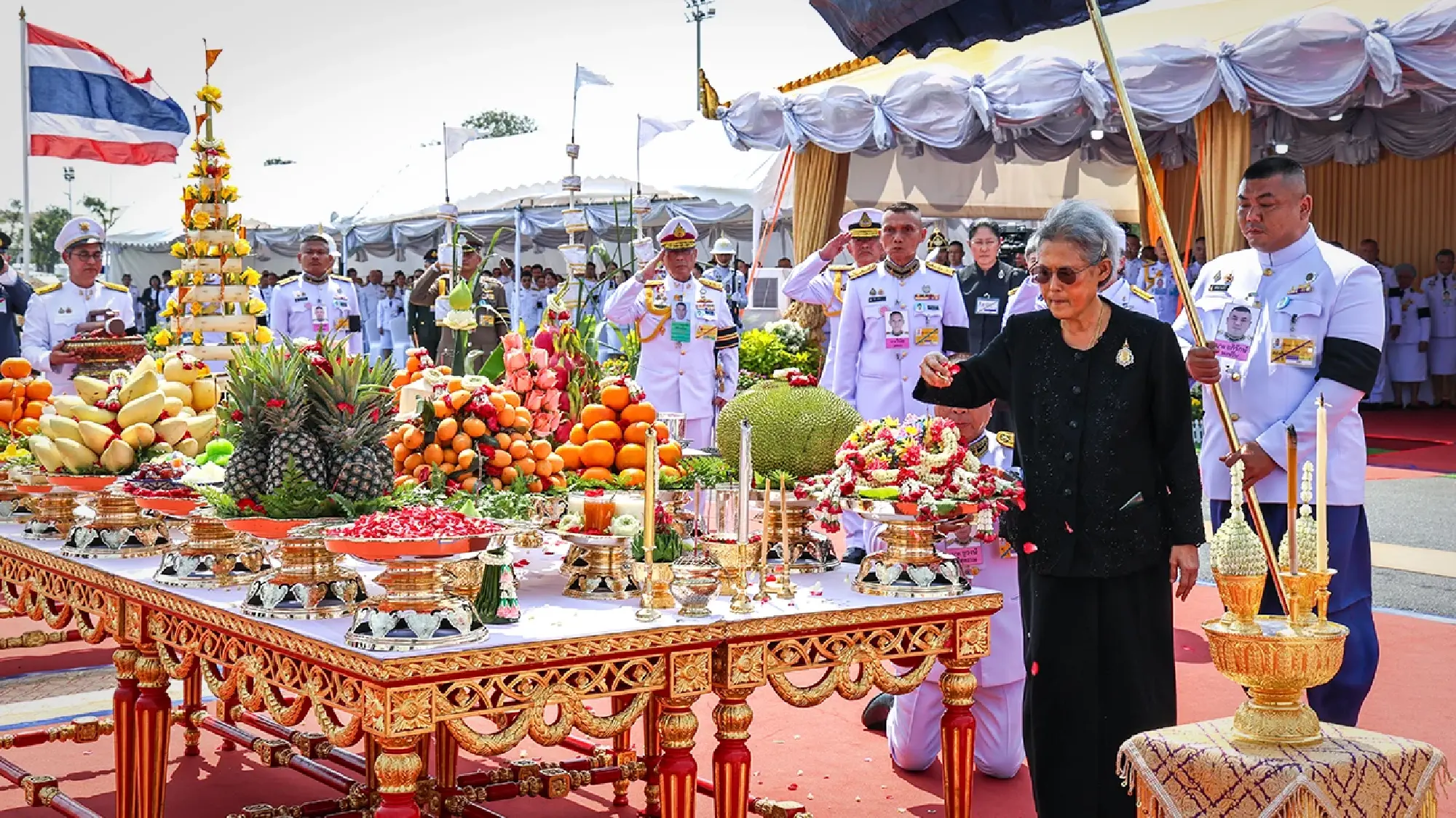 Princess Sirindhorn marks out Phra Merumas layout for Queen Mother’s royal cremation