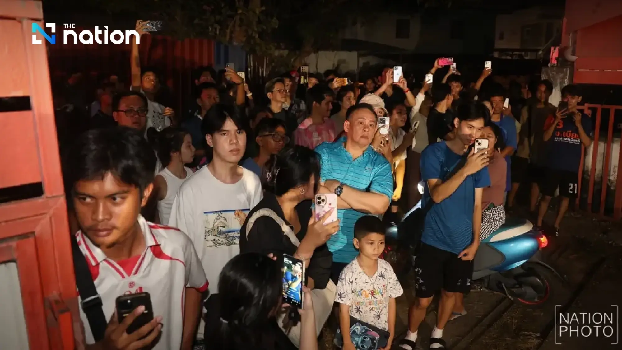 Chonburi ballot boxes moved to Ang Sila warehouse, public mounts overnight watch