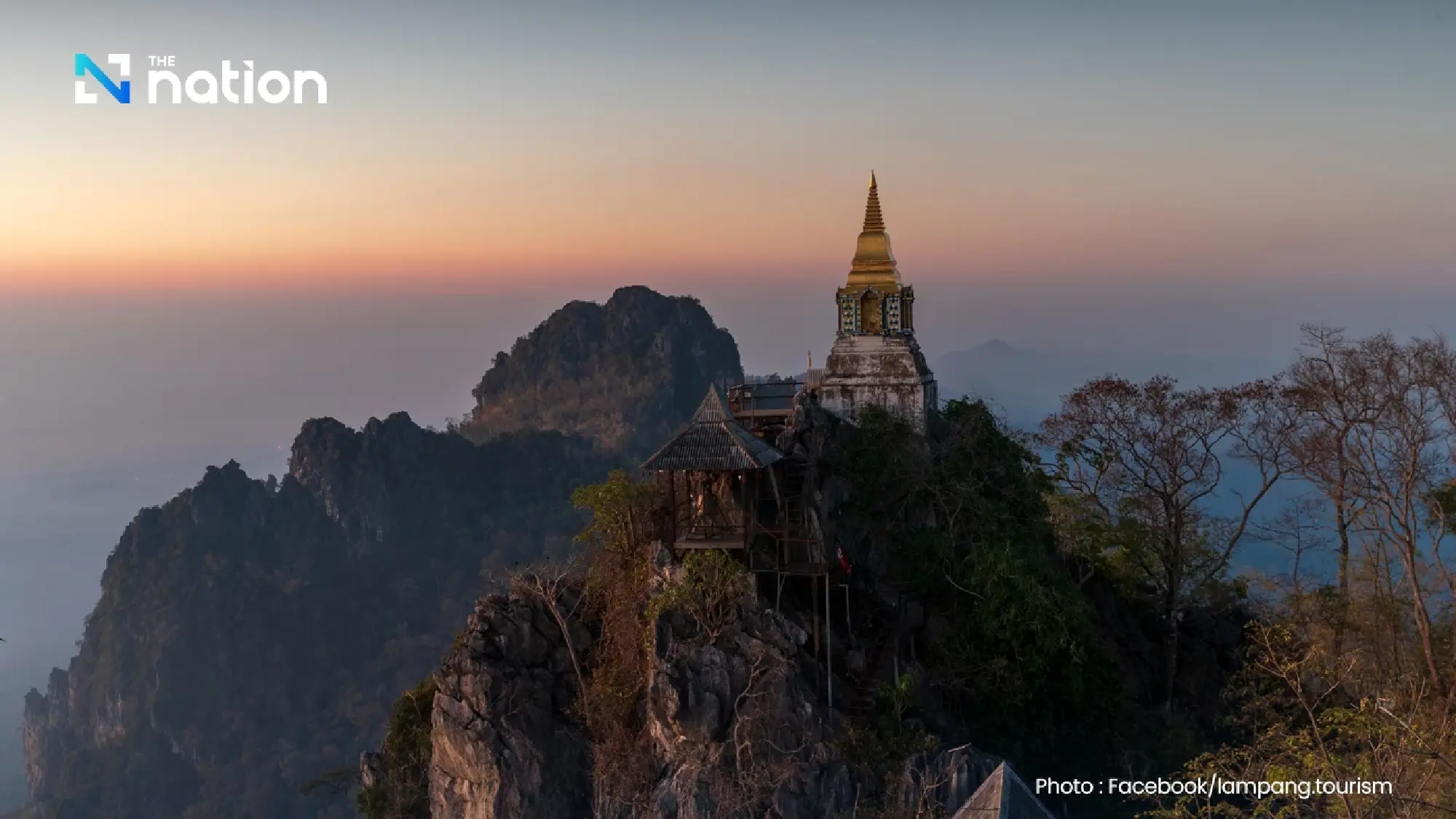 Follow Lisa Thailand trail to Lampang sky pagodas above mist