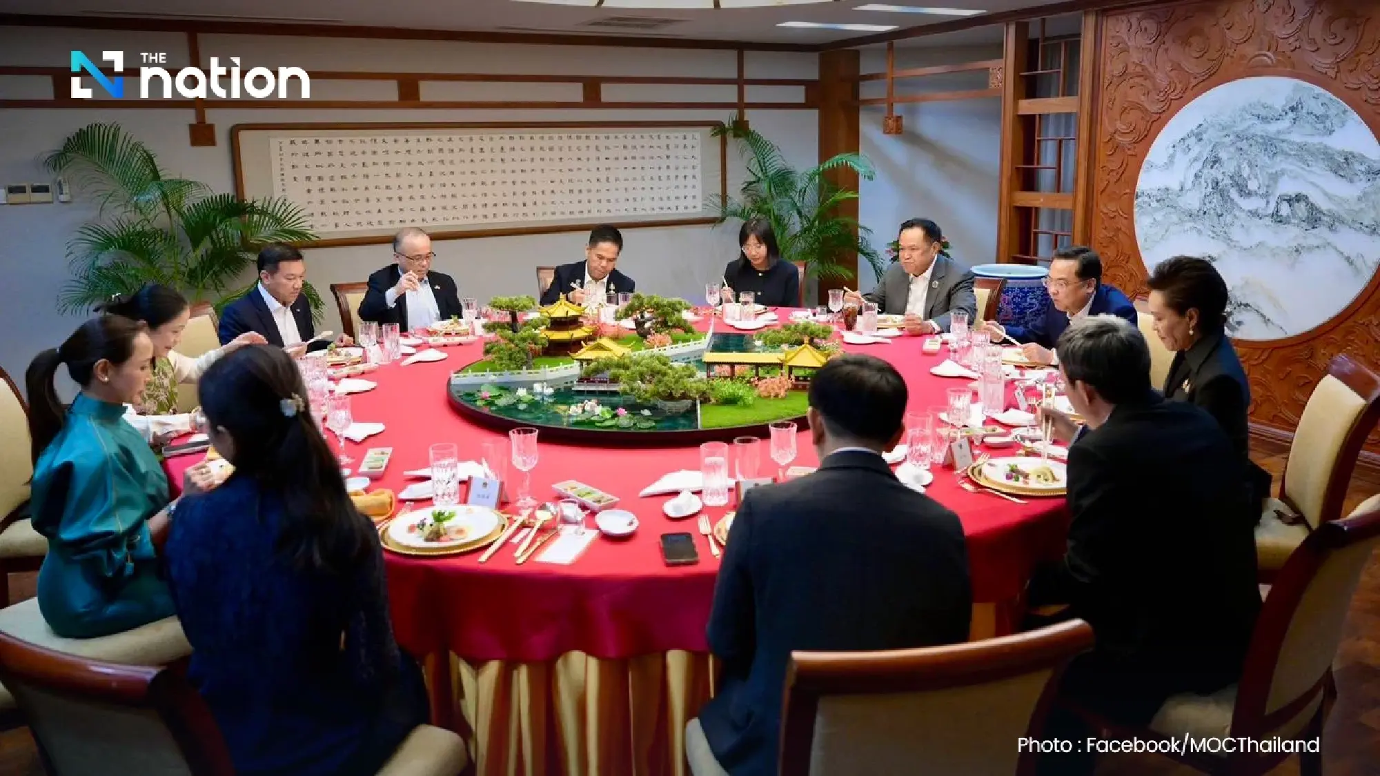 Anutin, Suphajee discuss 500,000-ton rice export deal with Chinese ambassador