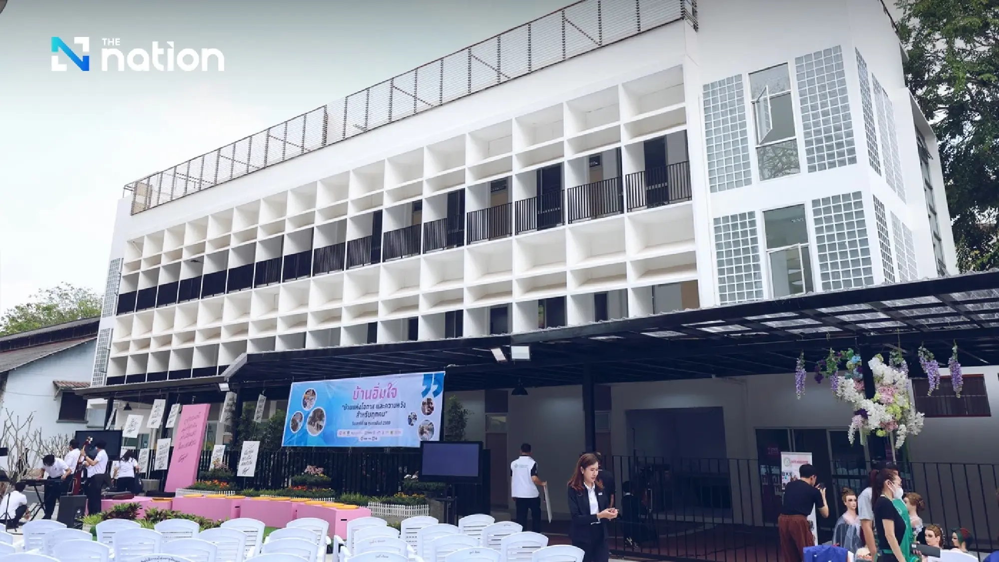 Bangkok Homeless Numbers Surge to 50% of National Total, Prompting BMA to Open Emergency Shelter