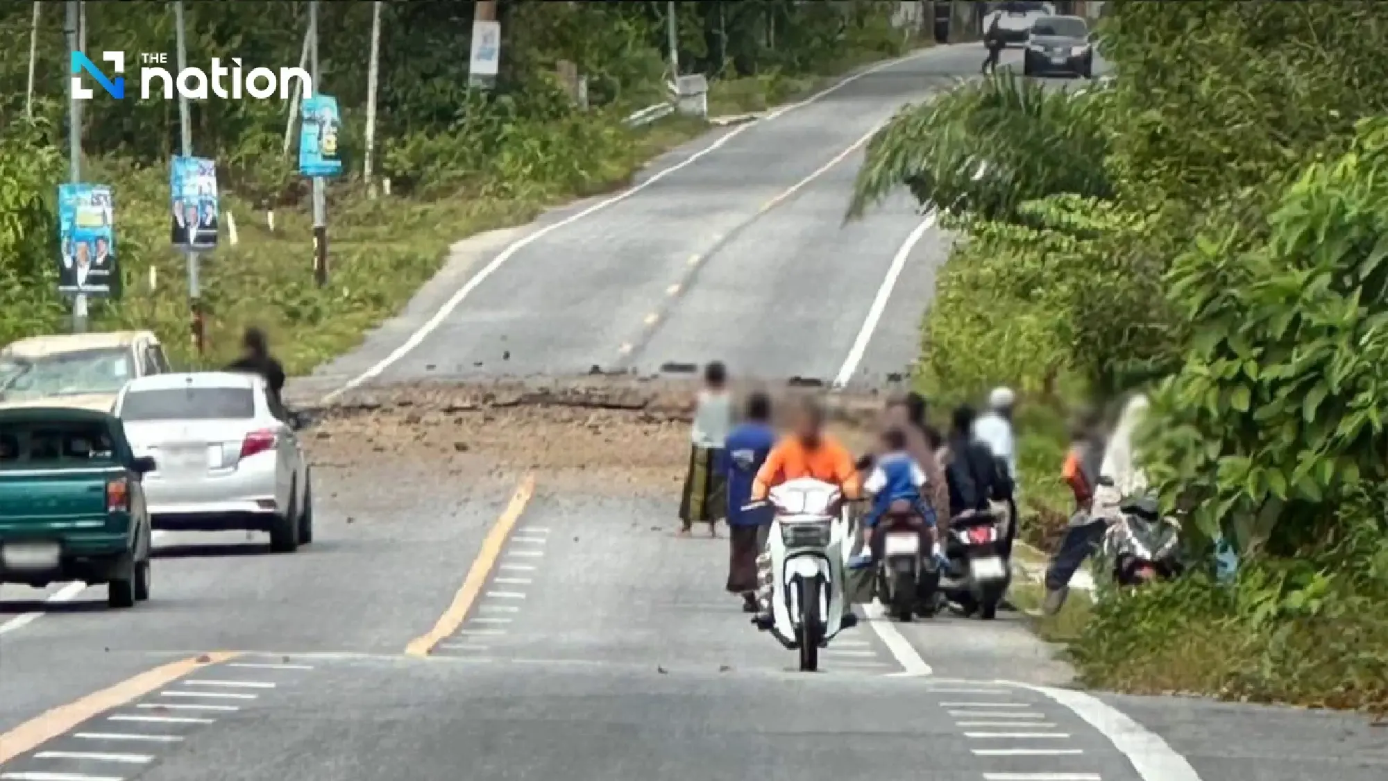 Road-culvert bomb injures three in Narathiwat, missing police patrol