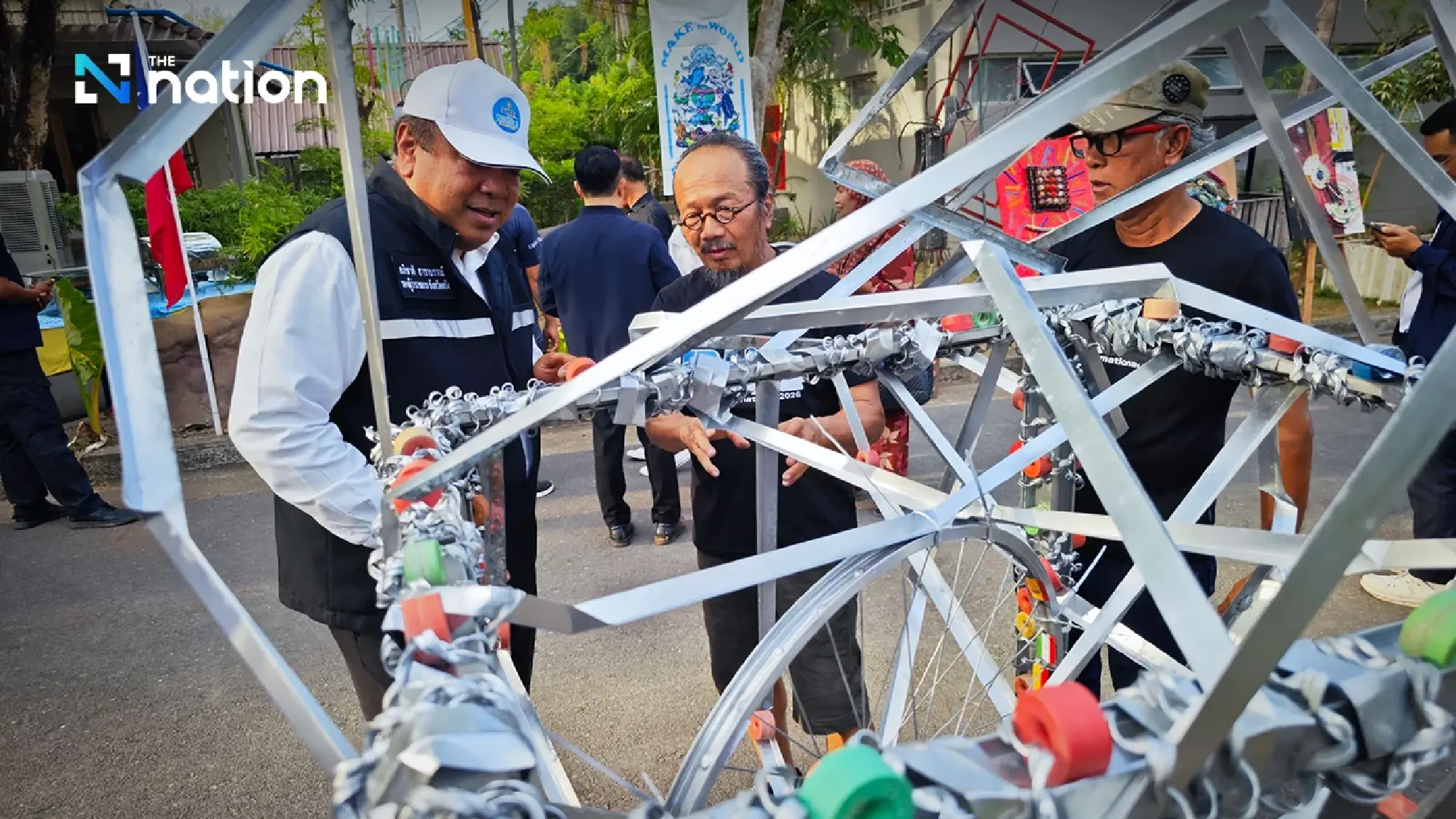 Trang turns marine waste into art as 24 countries join eco-awareness project