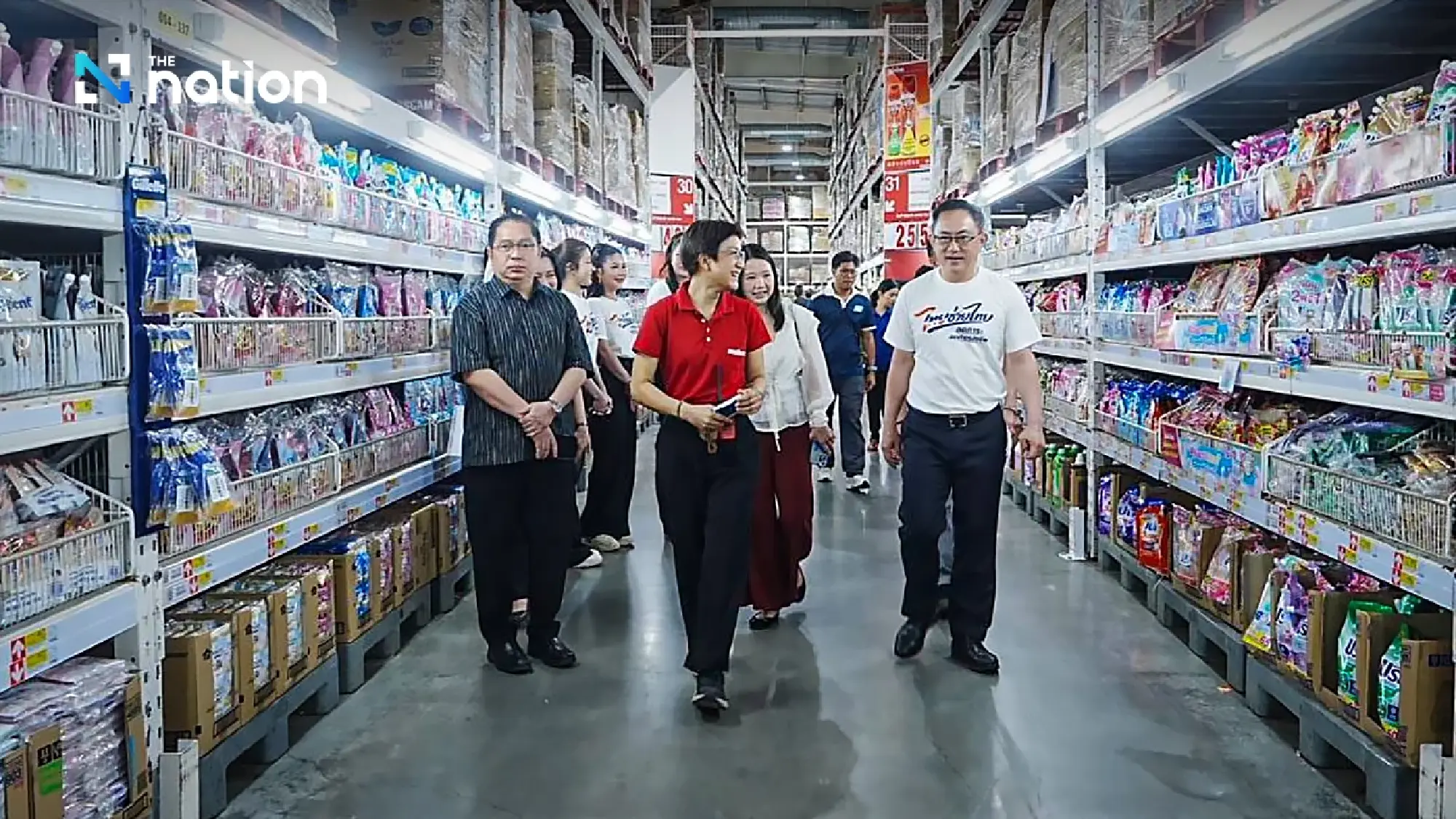 Commerce says 4 modern trade stores are ready for Thai Help Thai