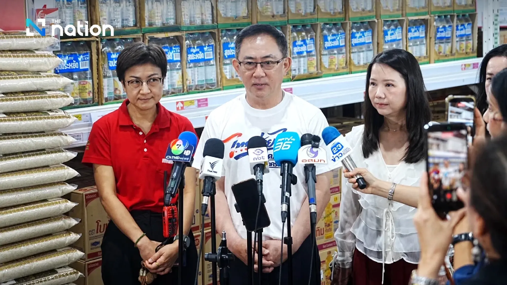 Commerce says 4 modern trade stores are ready for Thai Help Thai