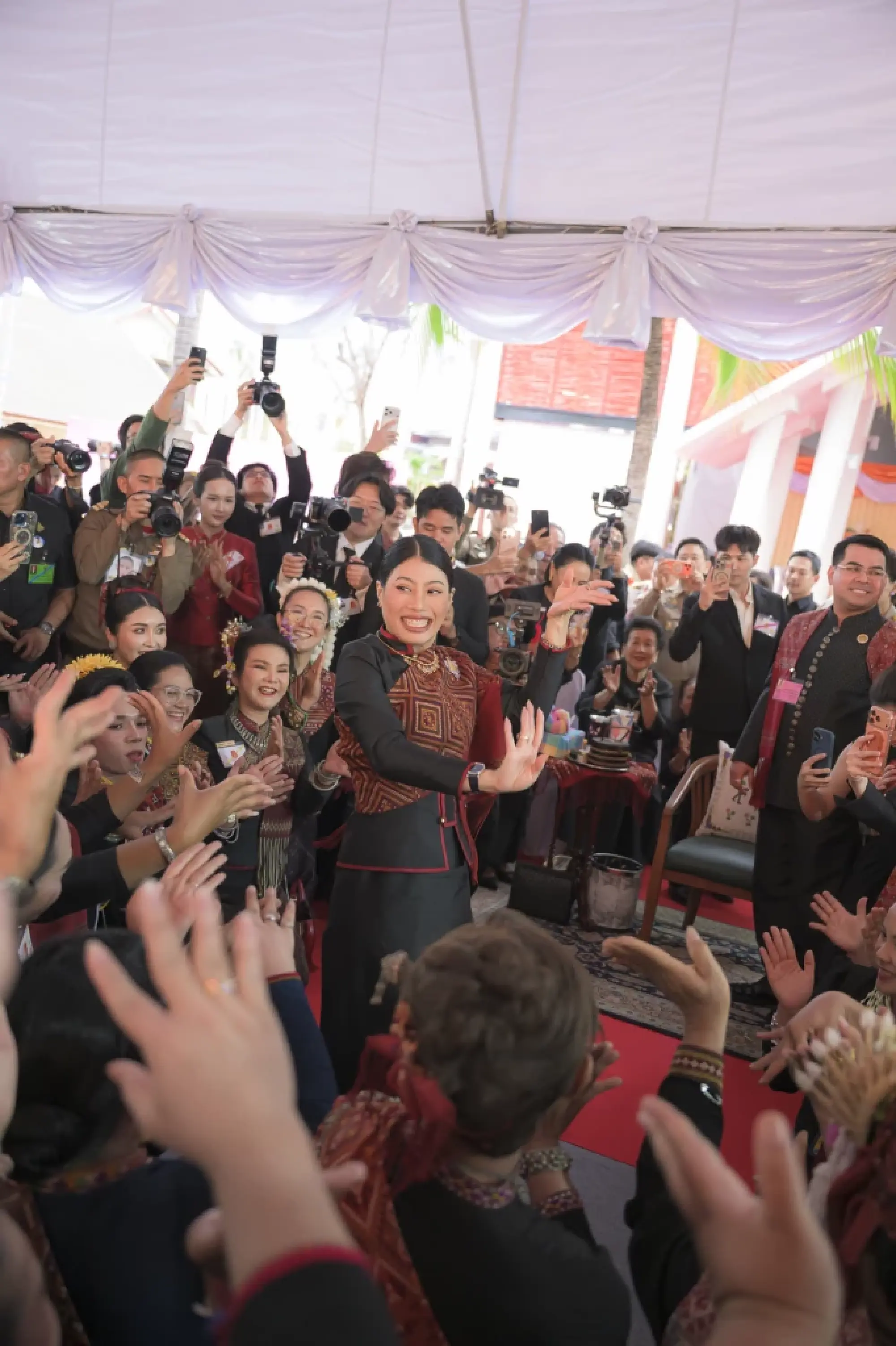 Her Royal Highness Princess Sirivannavari Preserves Phraewa Silk Legacy in Kalasin Visit