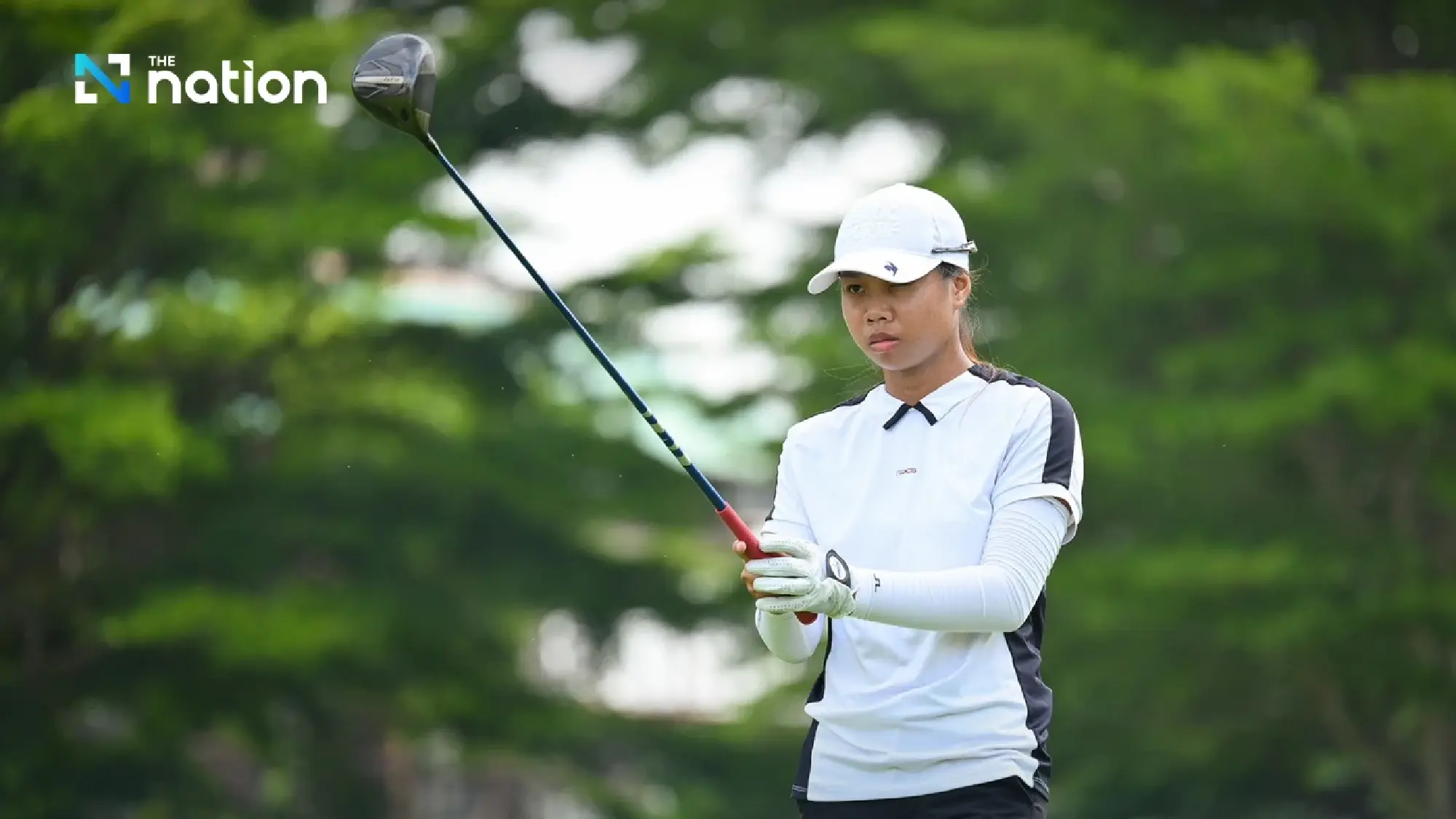 Ajalawich closes in on JAT title with albatross-fuelled 68