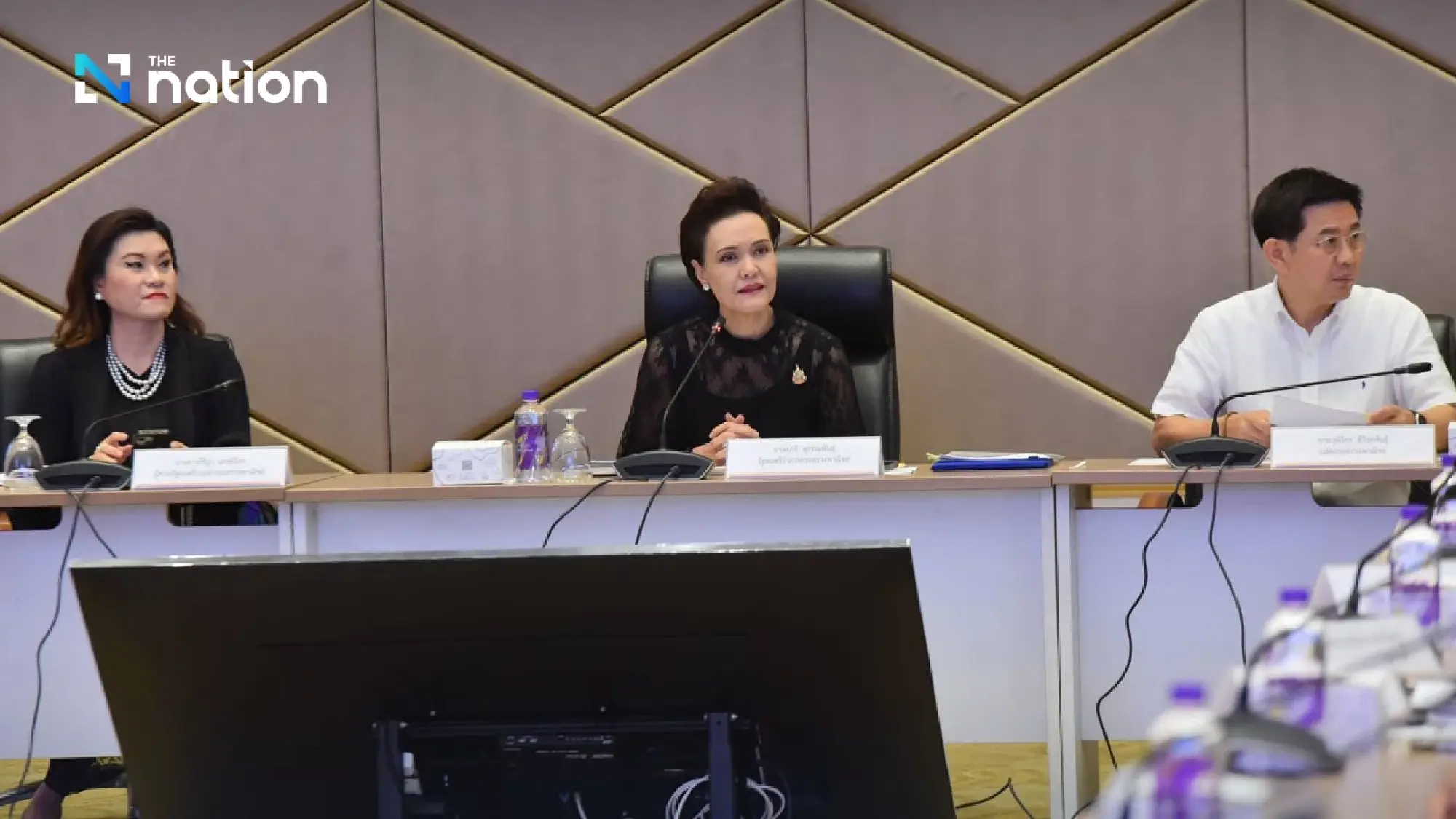 Commerce Minister Rallies 58 Envoys to Pivot Thai Exports Away from Volatile Main Markets