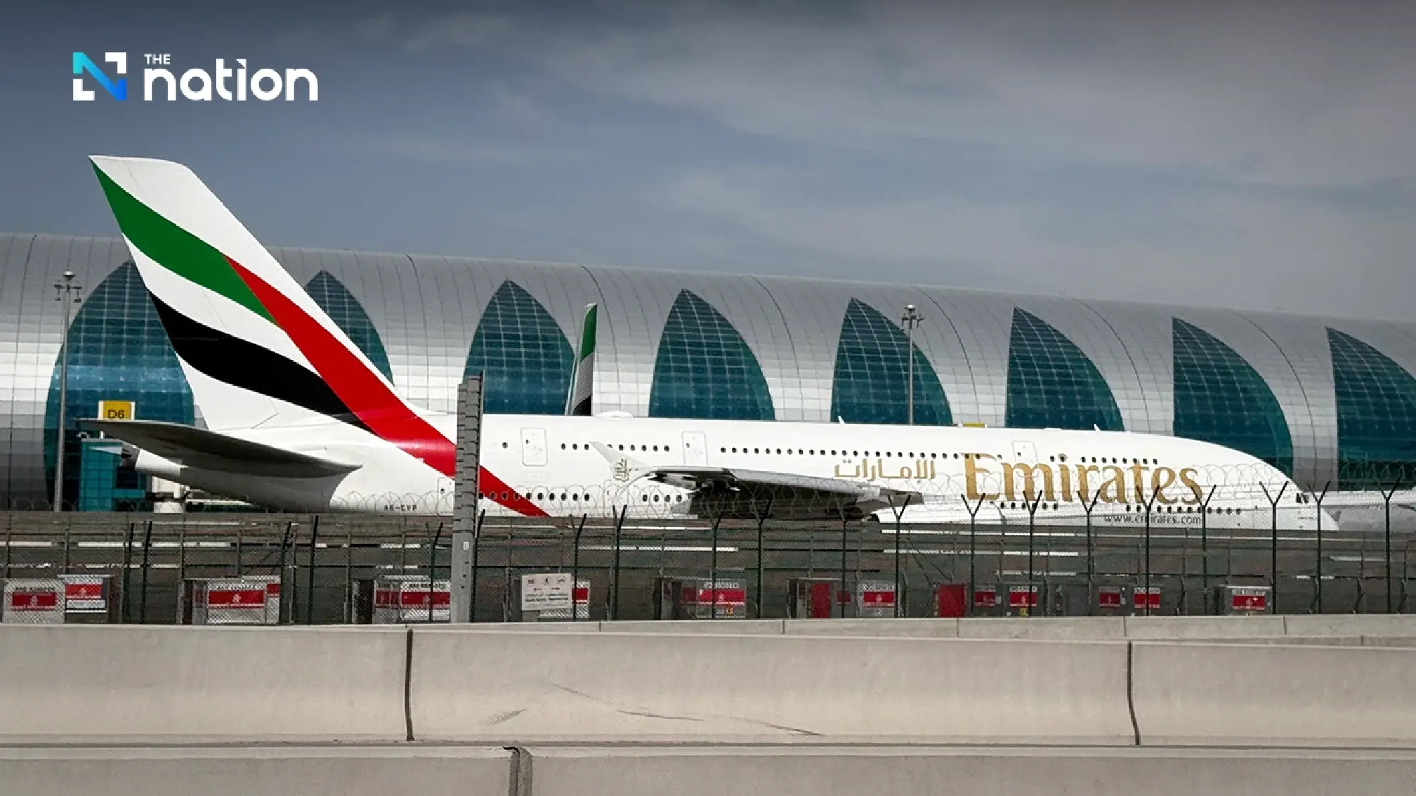 Dubai airport partly reopens after flights briefly halted