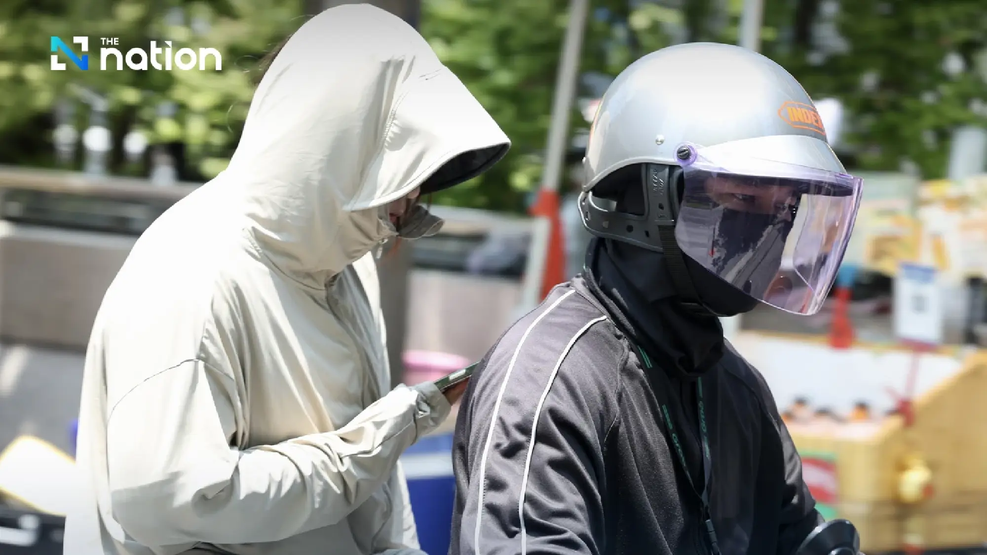 Thailand swelters in 42C heat as Bangkok faces thunderstorms