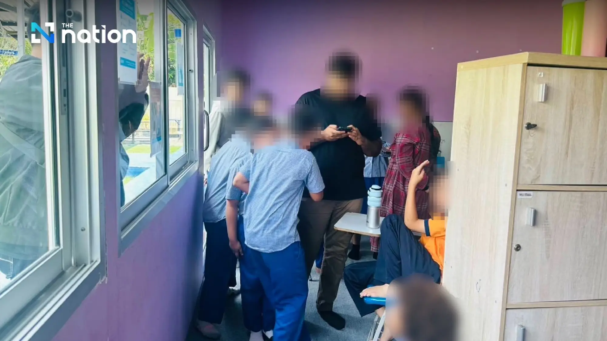 Immigration police raid unlicensed international school, arrest 10 foreign teachers