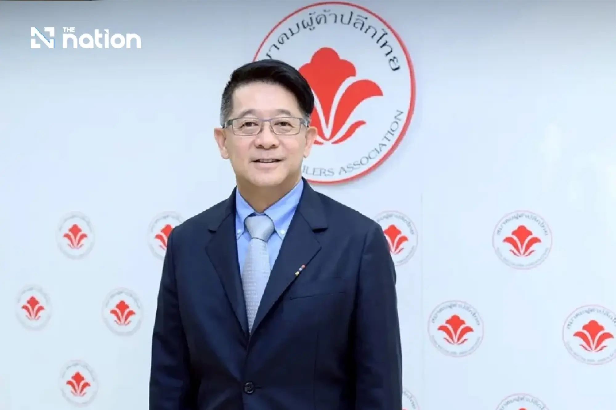 Thai retail sees fragile spending as shoppers think twice before buying