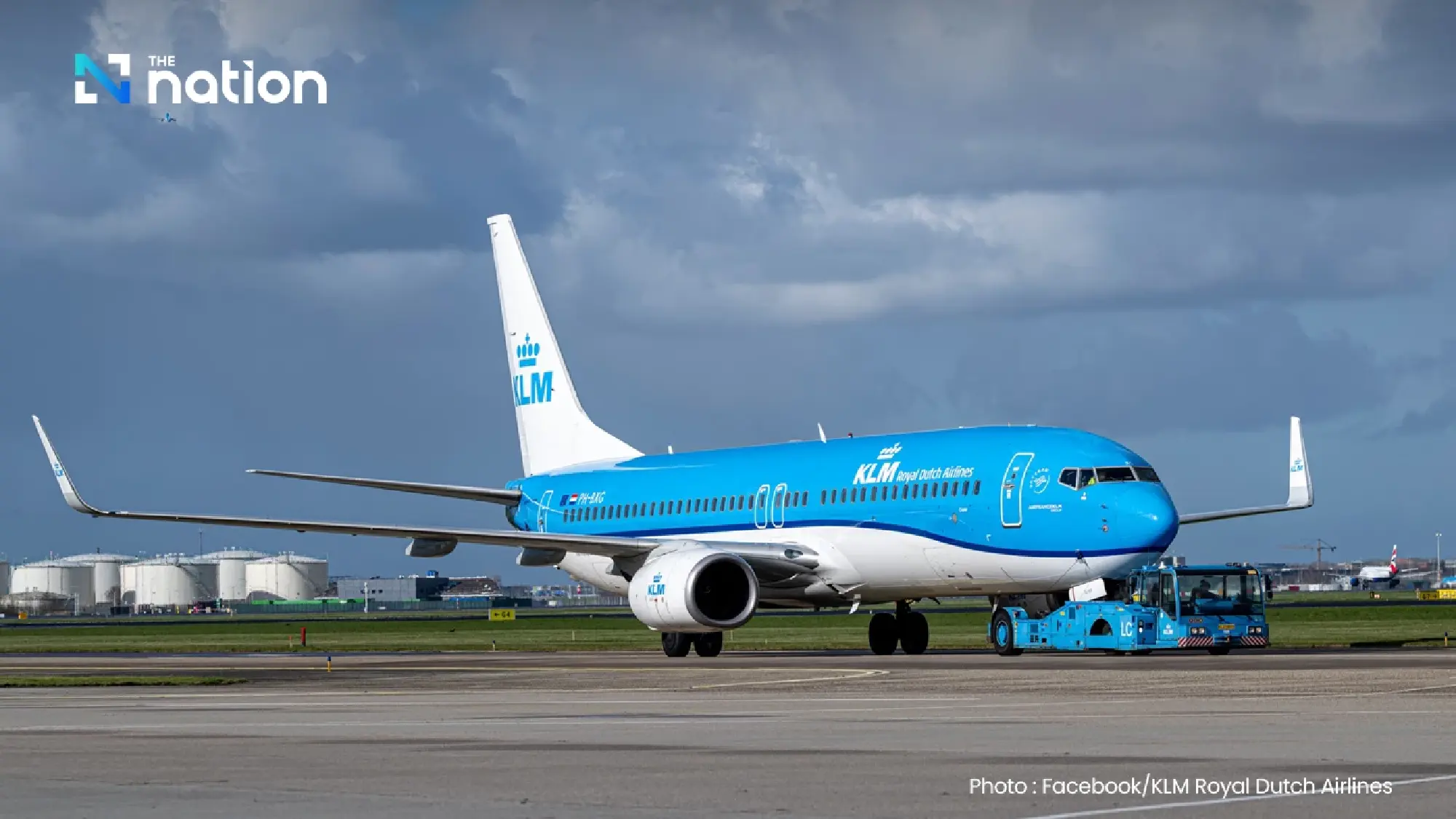 Jet fuel shock forces airlines to cut flights