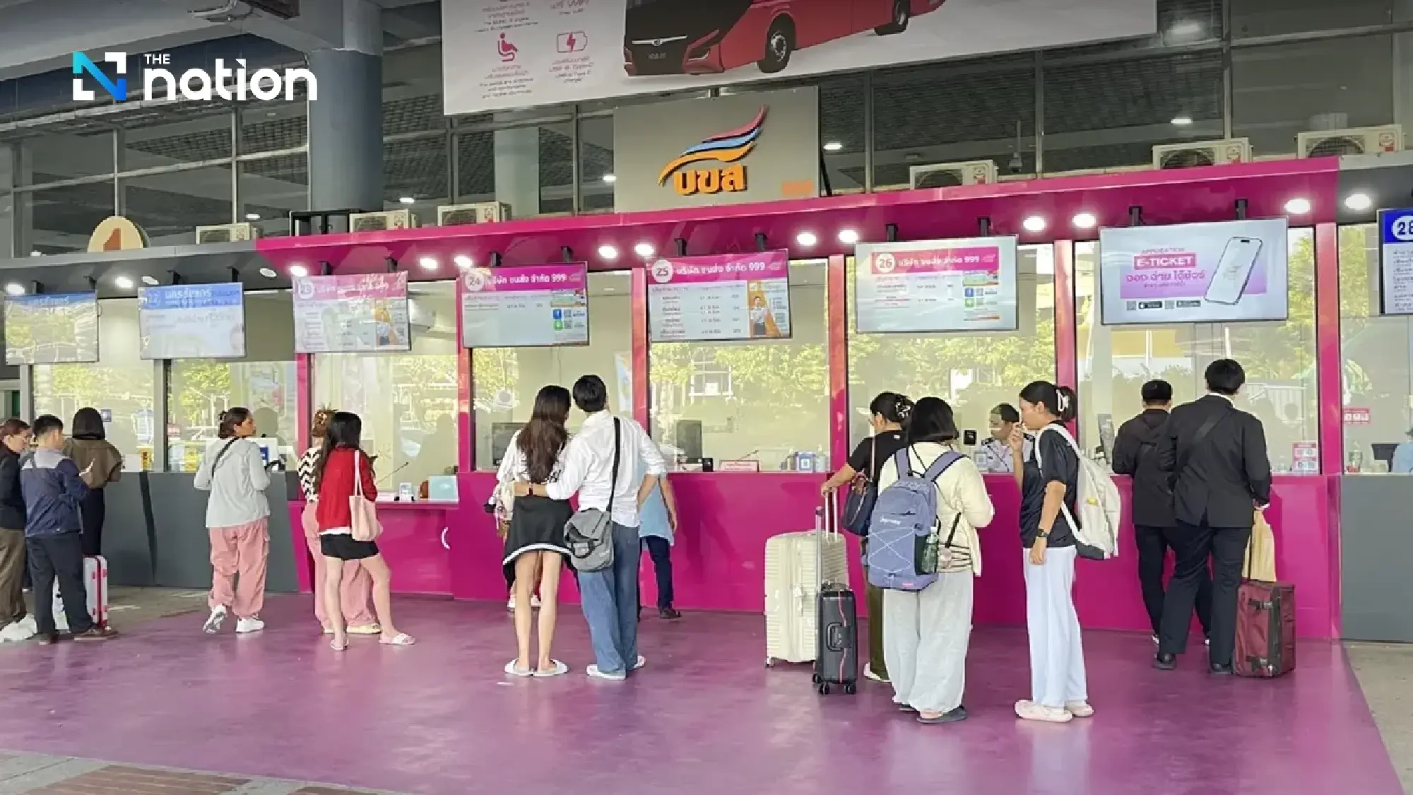 No passenger left behind: Transport Co freezes fares for Songkran