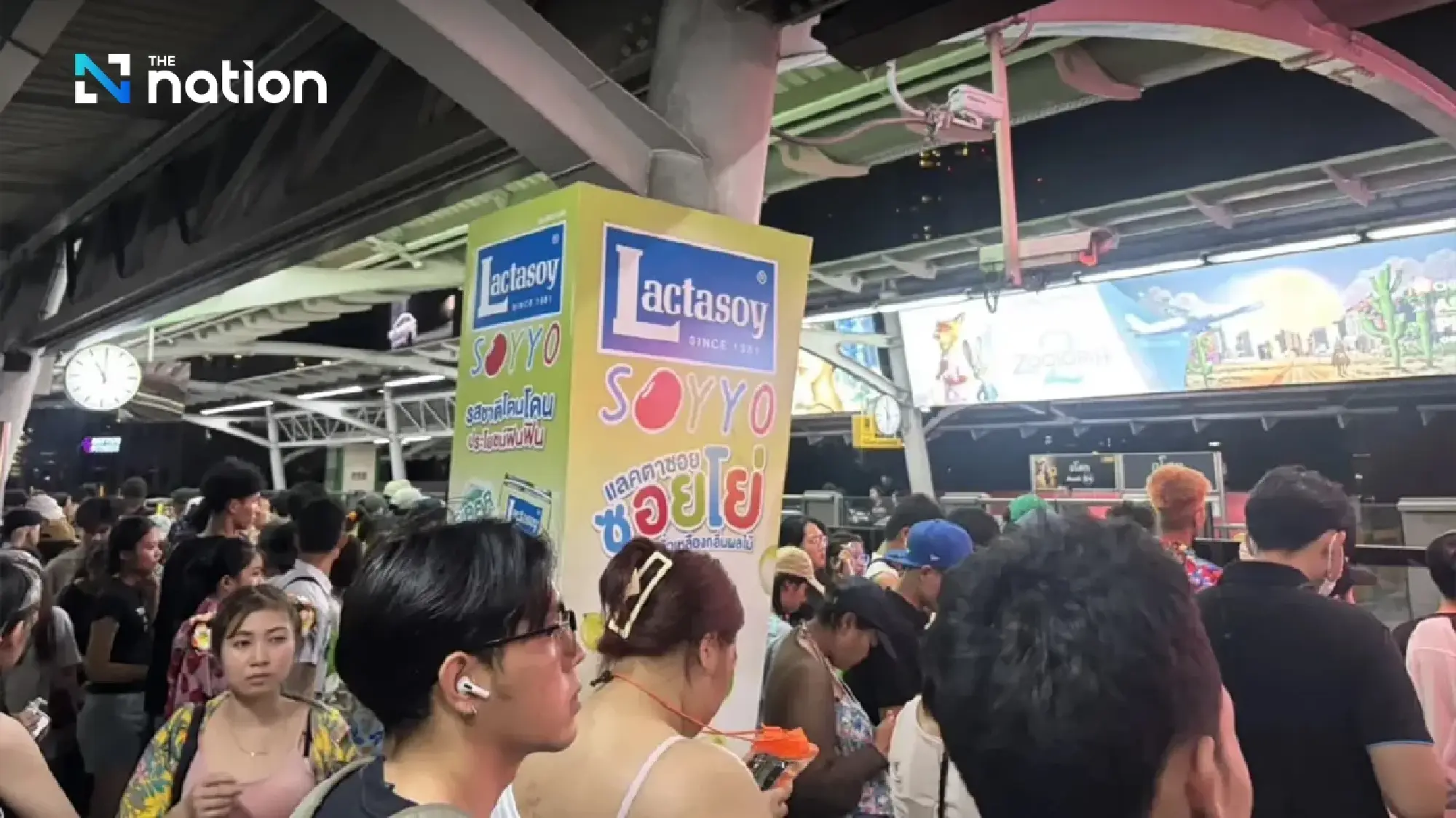 Bangkok rail ridership surges as Songkran crowds pack hotspots