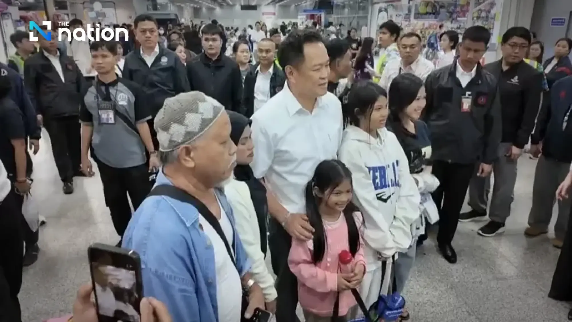 PM Anutin Defends Fuel Policy During Songkran Transport Hub Inspection