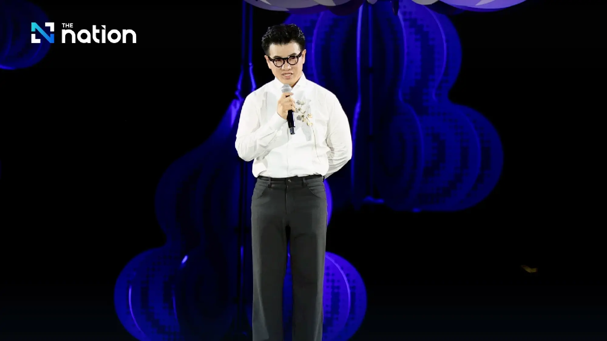 Visionary artist Sarran Youkongdee