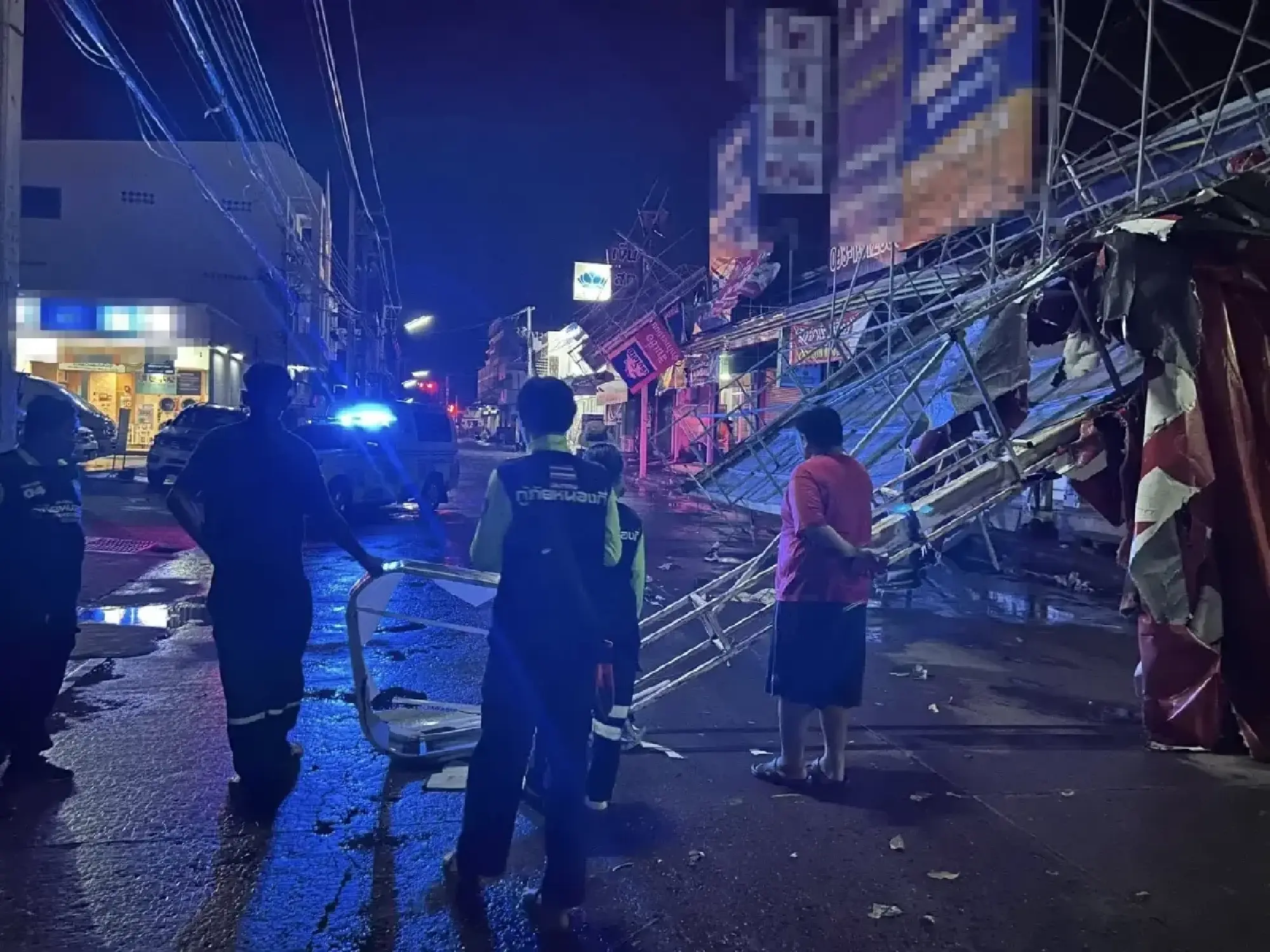 Storm chaos in Northeast – Surin blackout, Buriram roads blocked