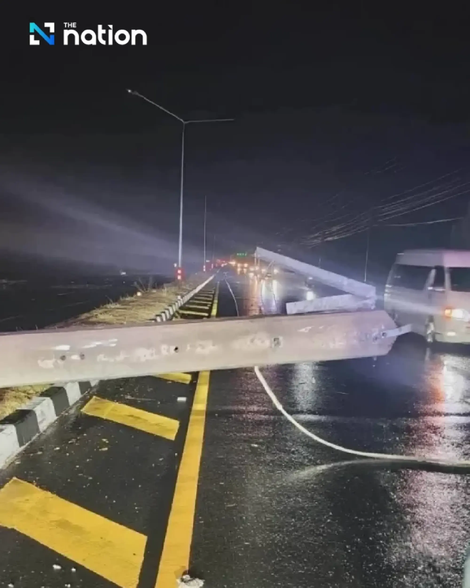 Storm chaos in Northeast – Surin blackout, Buriram roads blocked