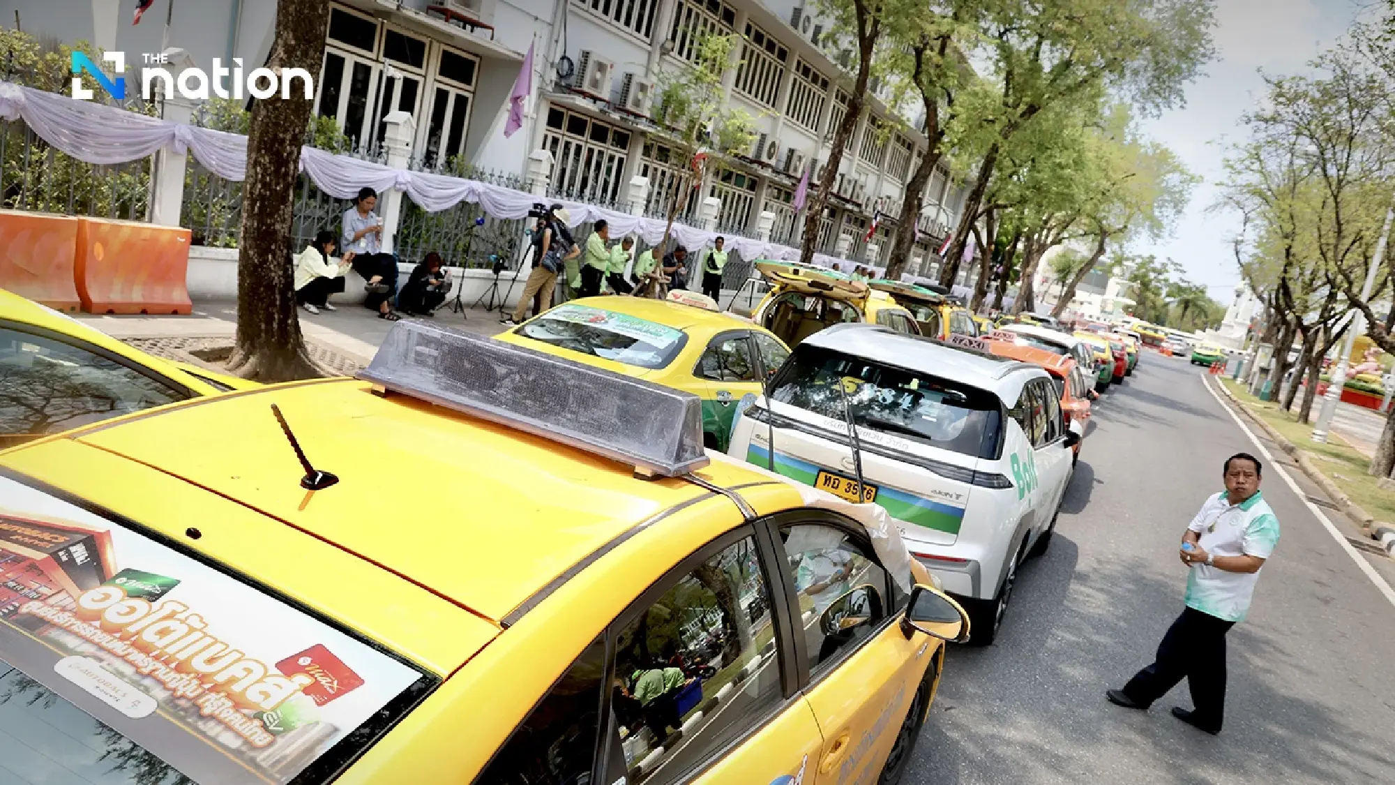 Thai Transport Ministry moves to regulate app-based hire-car safety