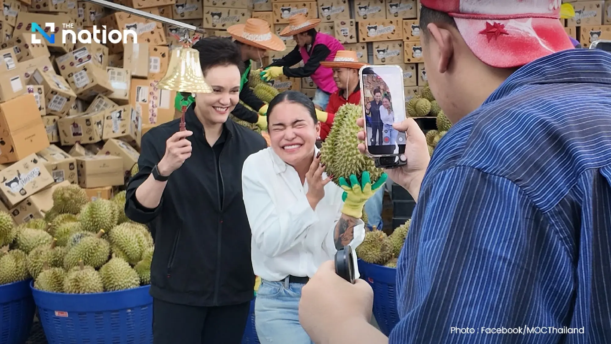 Suphajee teams up with Pimrypie to sell 1 million durians at THB100 each