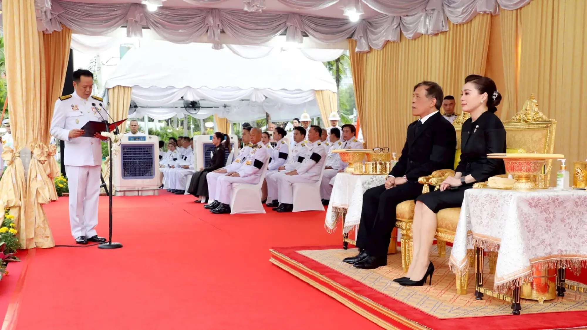 Their Majesties open Rama VI centenary at historic Lumphini Park