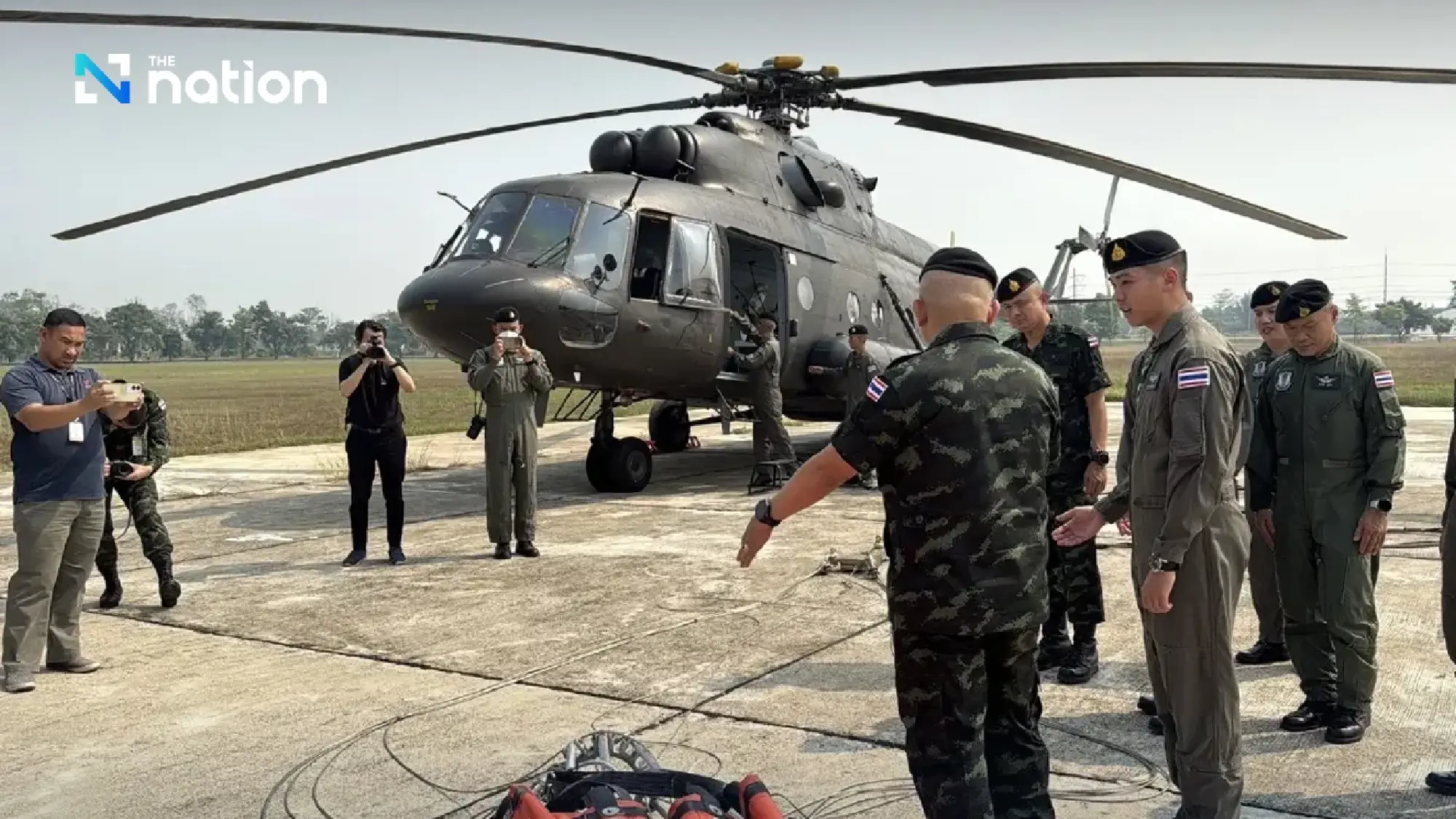 Third Army chief joins helicopter mission as Chiang Mai haze persists