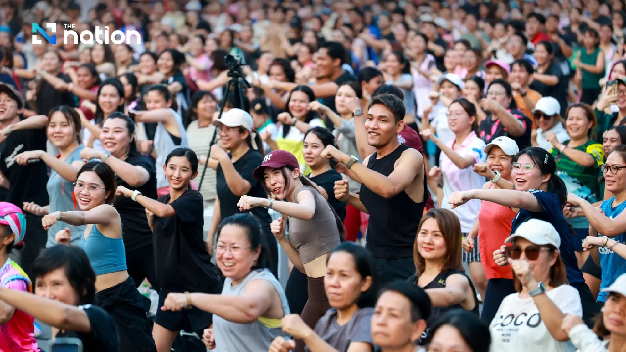 Lumpini Park aerobics goes viral, turning workout time into Bangkok’s feel-good fitness scene