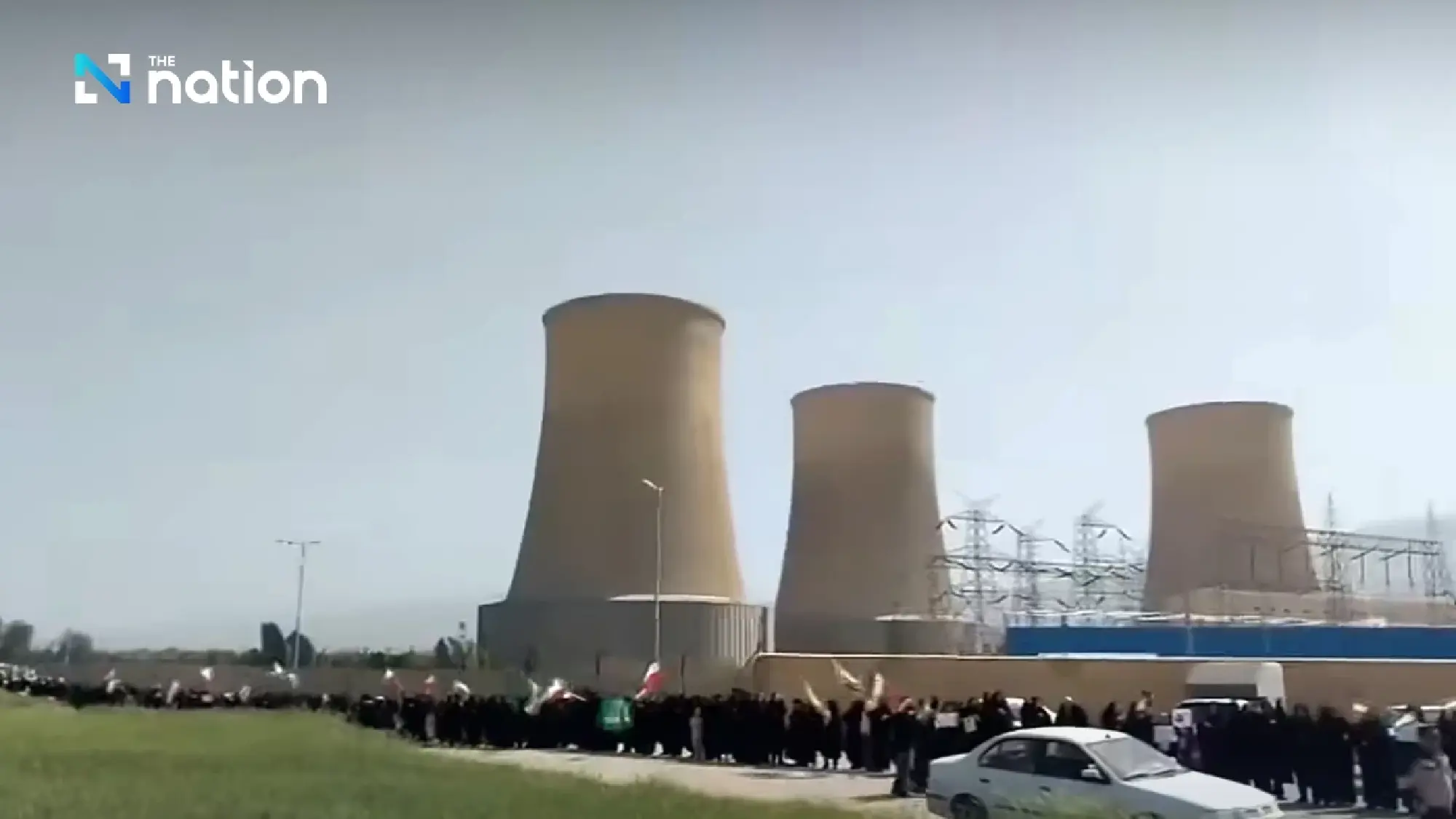 Trump backs off Iran ultimatum and agrees to two-week ceasefire