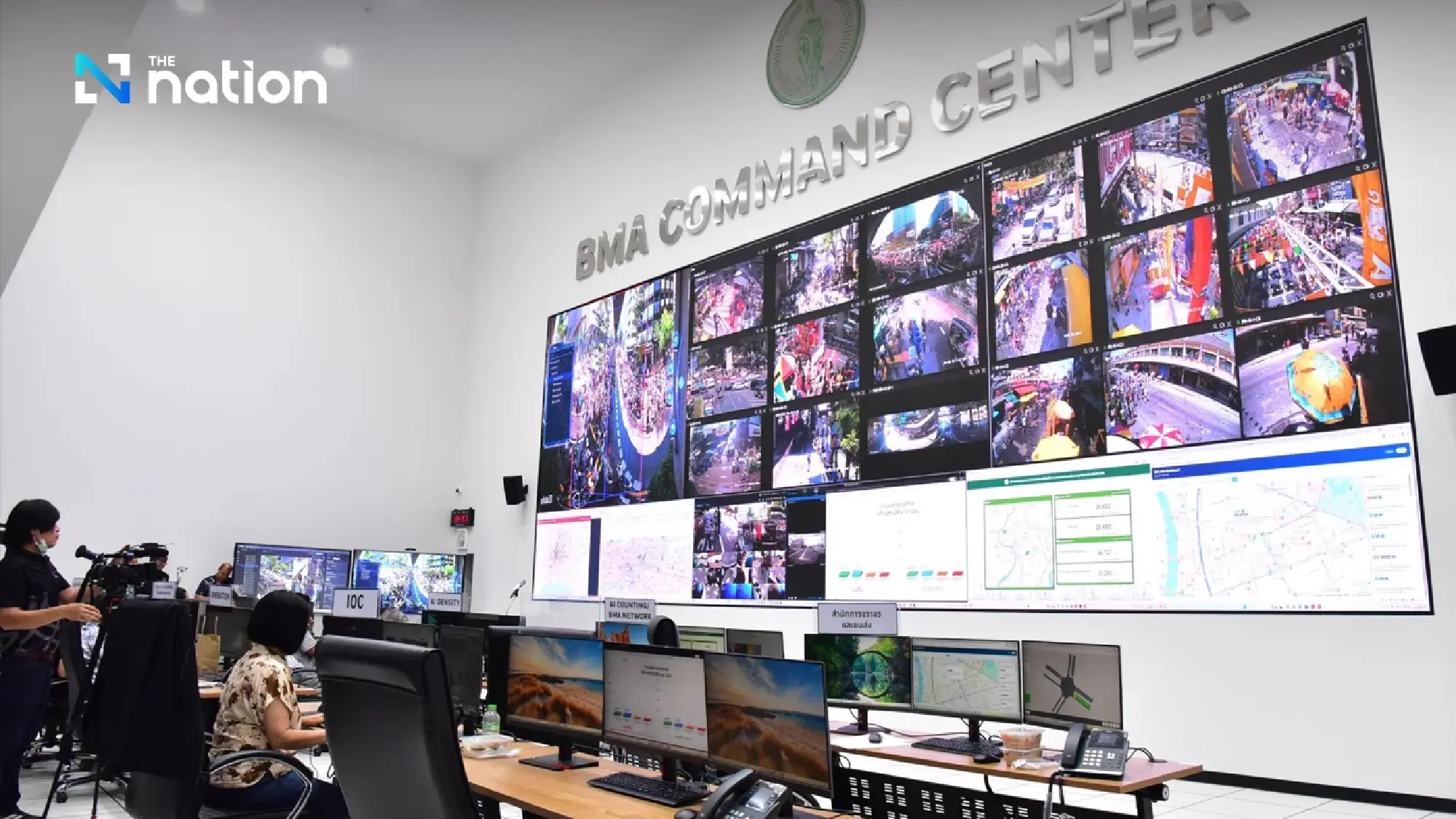 Silom hits record 160,000 revellers as Chadchart orders 8pm close