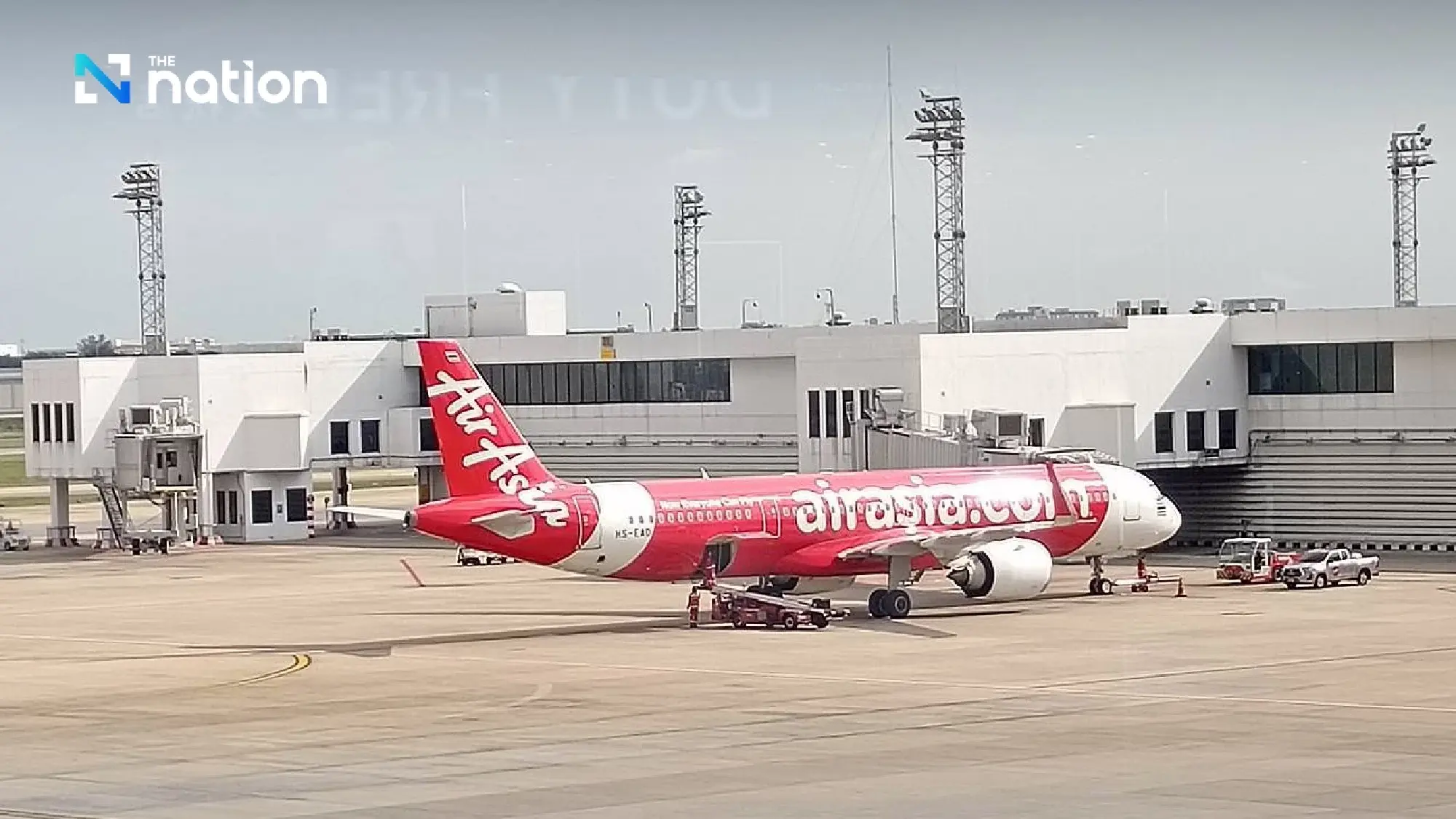 Thai AirAsia trims May-June flights 30%, suspends routes temporarily
