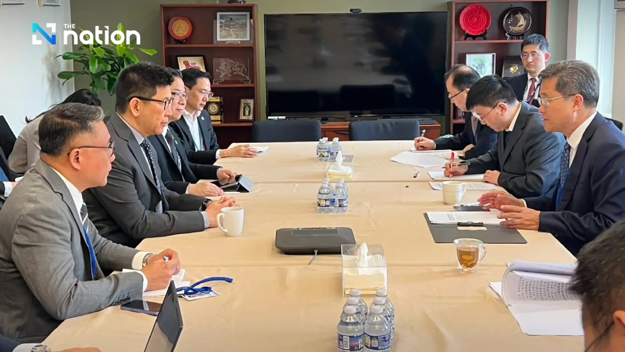 Ekniti deepens China-Japan economic ties to boost Thailand’s future industries