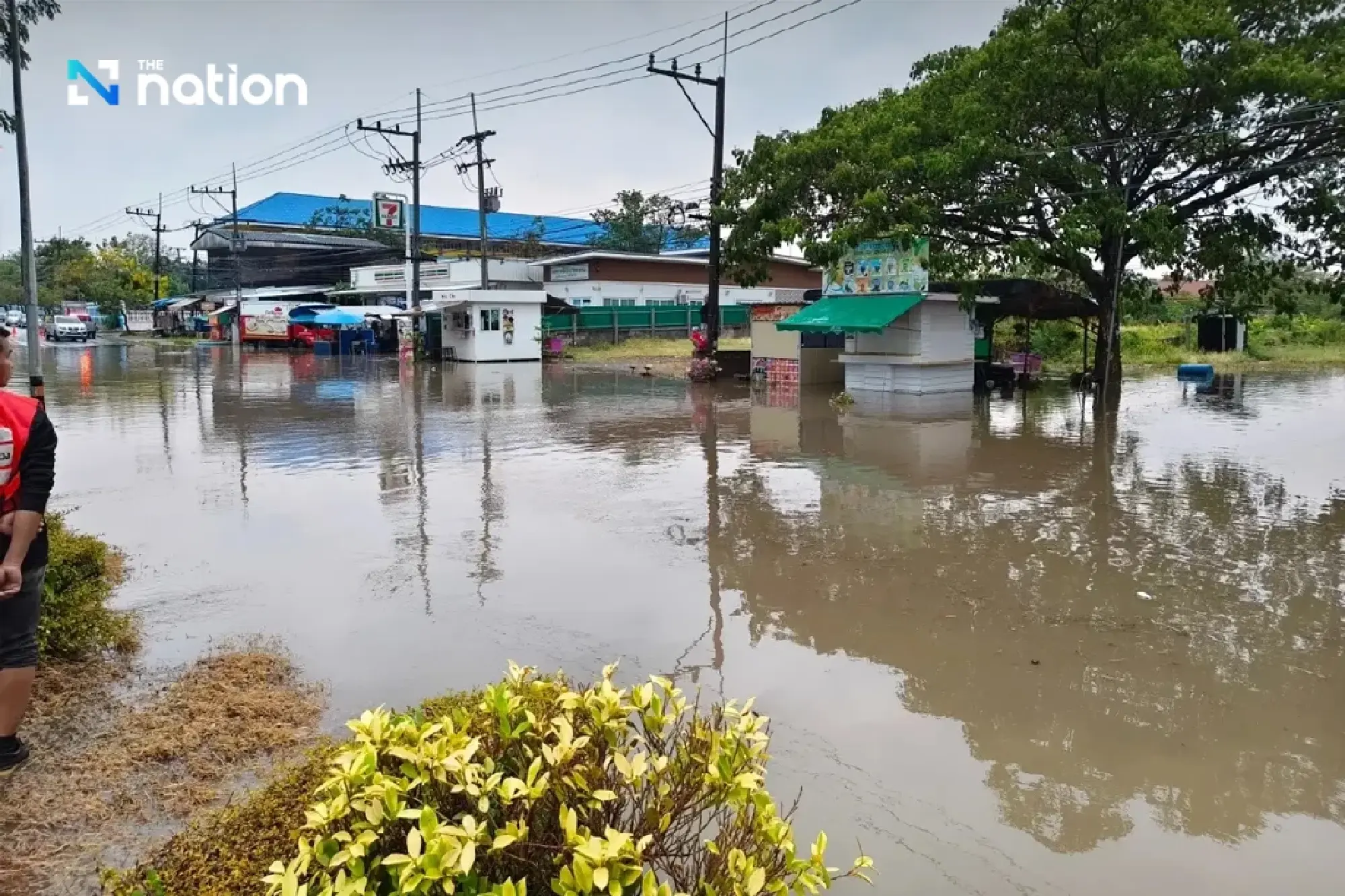 Kalasin hit by flash flooding as summer storm batters Somdet district