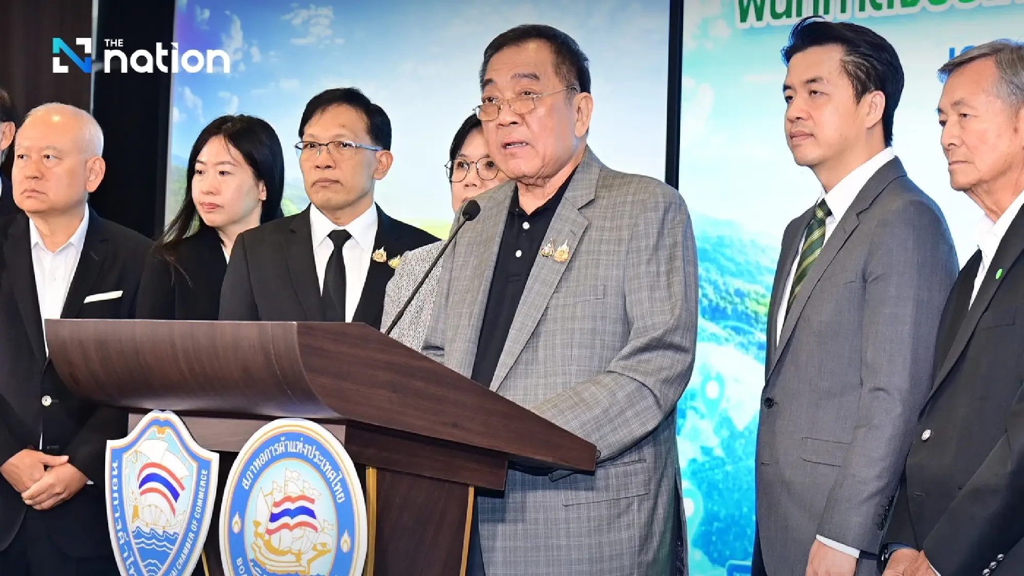 Dr Poj Aramwattananont