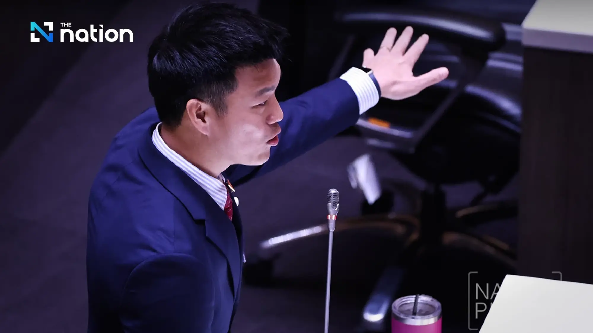 Natthaphong blasts ‘five-cluster’ power grip for leaving people behind