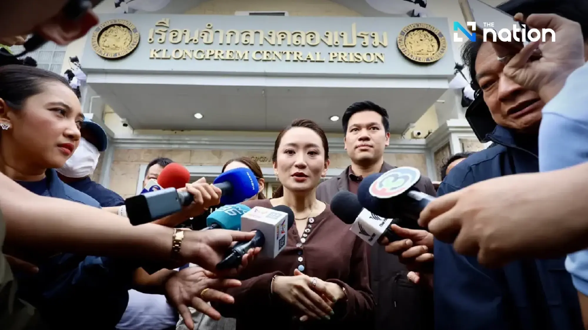 Thaksin’s daughters visit ahead of release as EM order leaves him “confused”