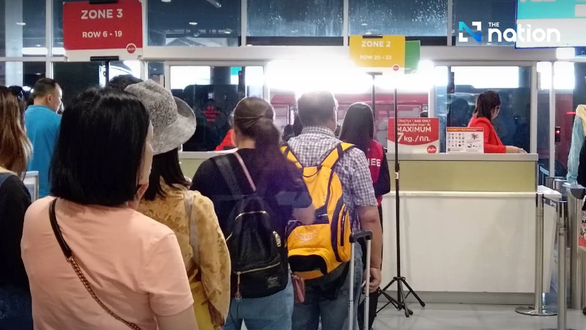 Thai AirAsia trims May-June flights 30%, suspends routes temporarily