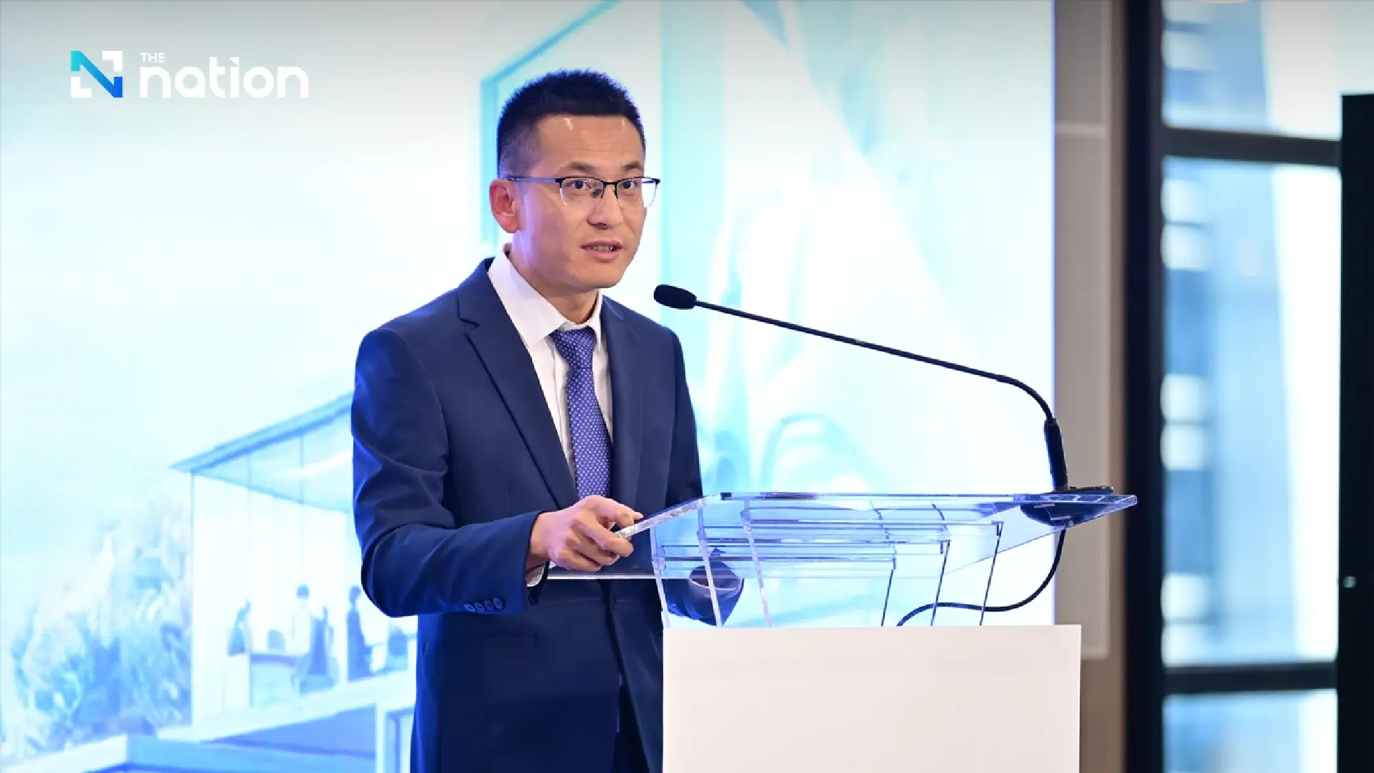 Prof Xiaojun Zhang, Chief Officer of Education at XJTLU