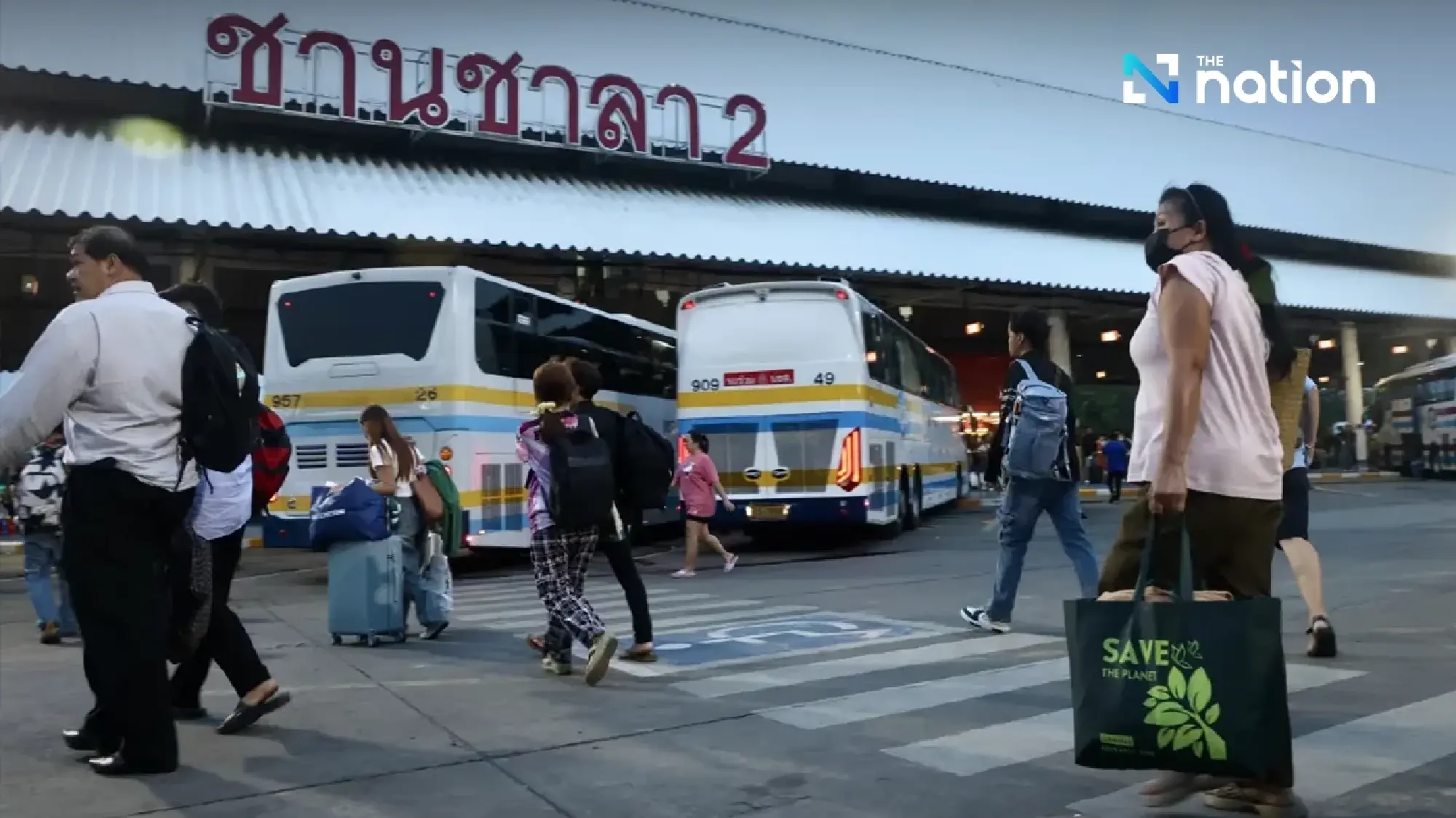 No passenger left behind: Transport Co freezes fares for Songkran