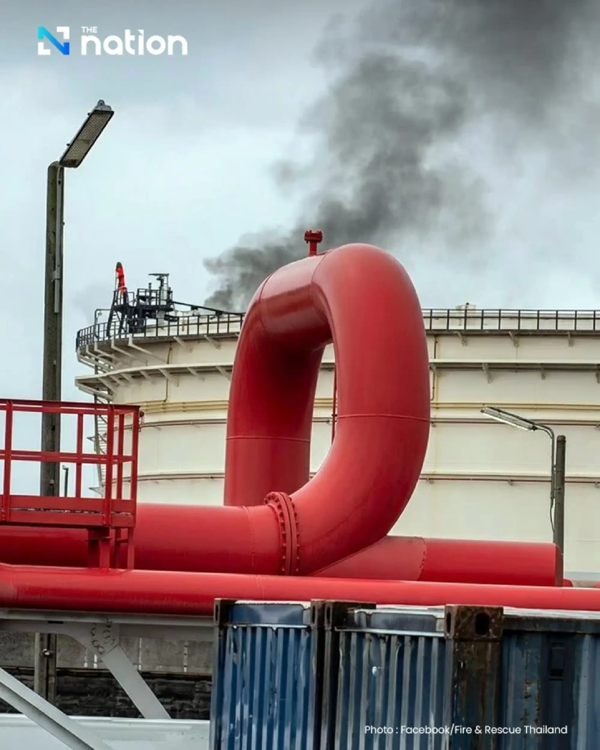 Lightning strike ignites crude oil tank at Chonburi refinery