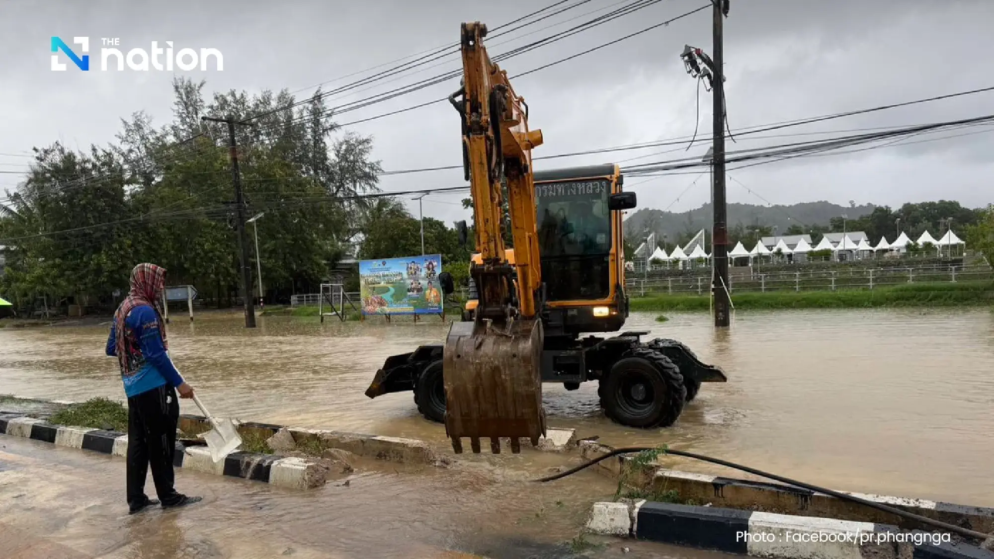 Cell Broadcast alerts sent as heavy rain hits Ranong, Phang Nga