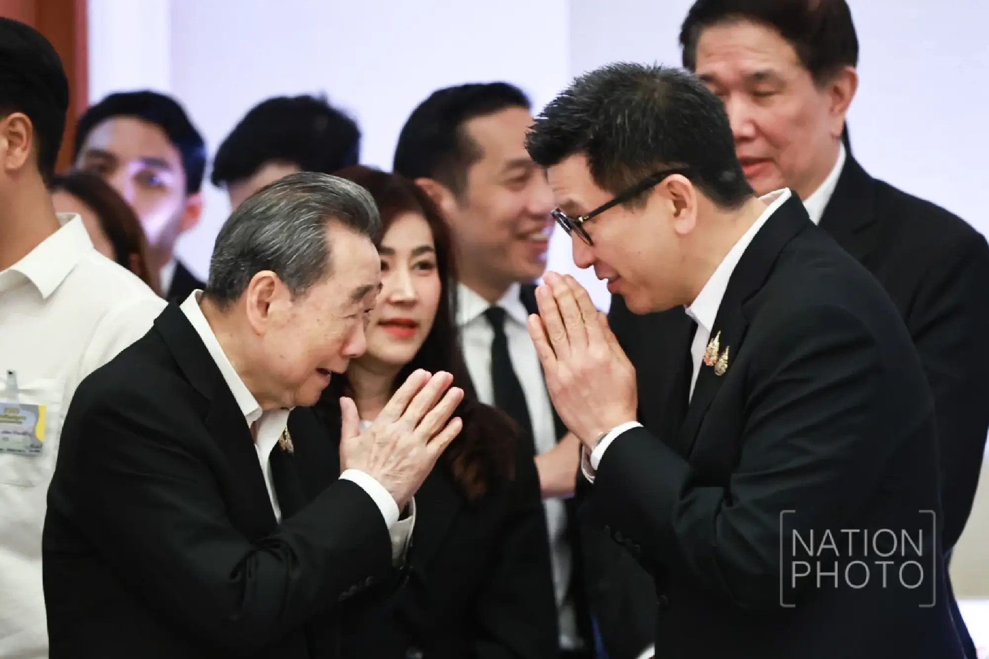 Government accepts CEO proposals for urgent economic push