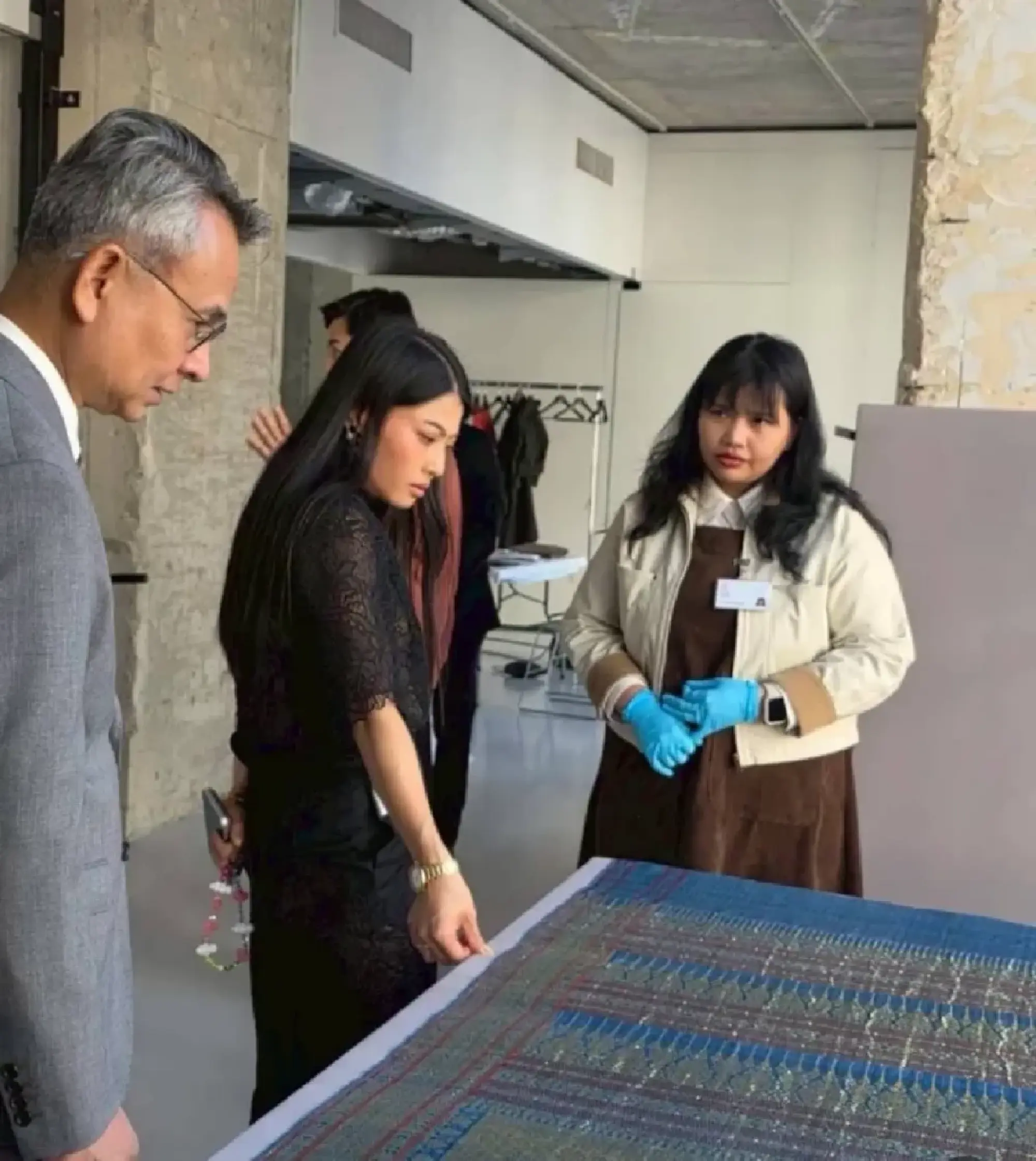 Princess Sirivannavari serves as patron of royal Thai dress exhibition in Paris