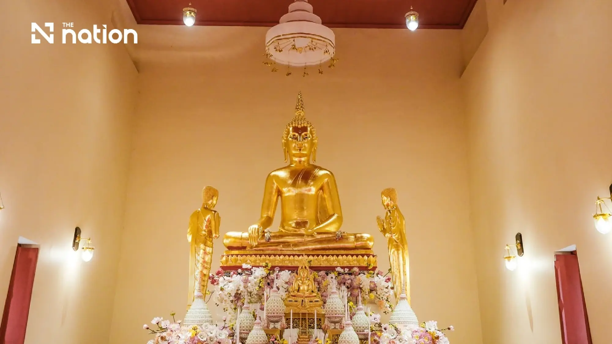 CKPower and CH. Karnchang Group Install Ceremonial Umbrella Above the Principal Buddha Image at Wat Na Huai’s 200-Year-Old Ordination Hall to Preserve Thailand’s Cultural Heritage