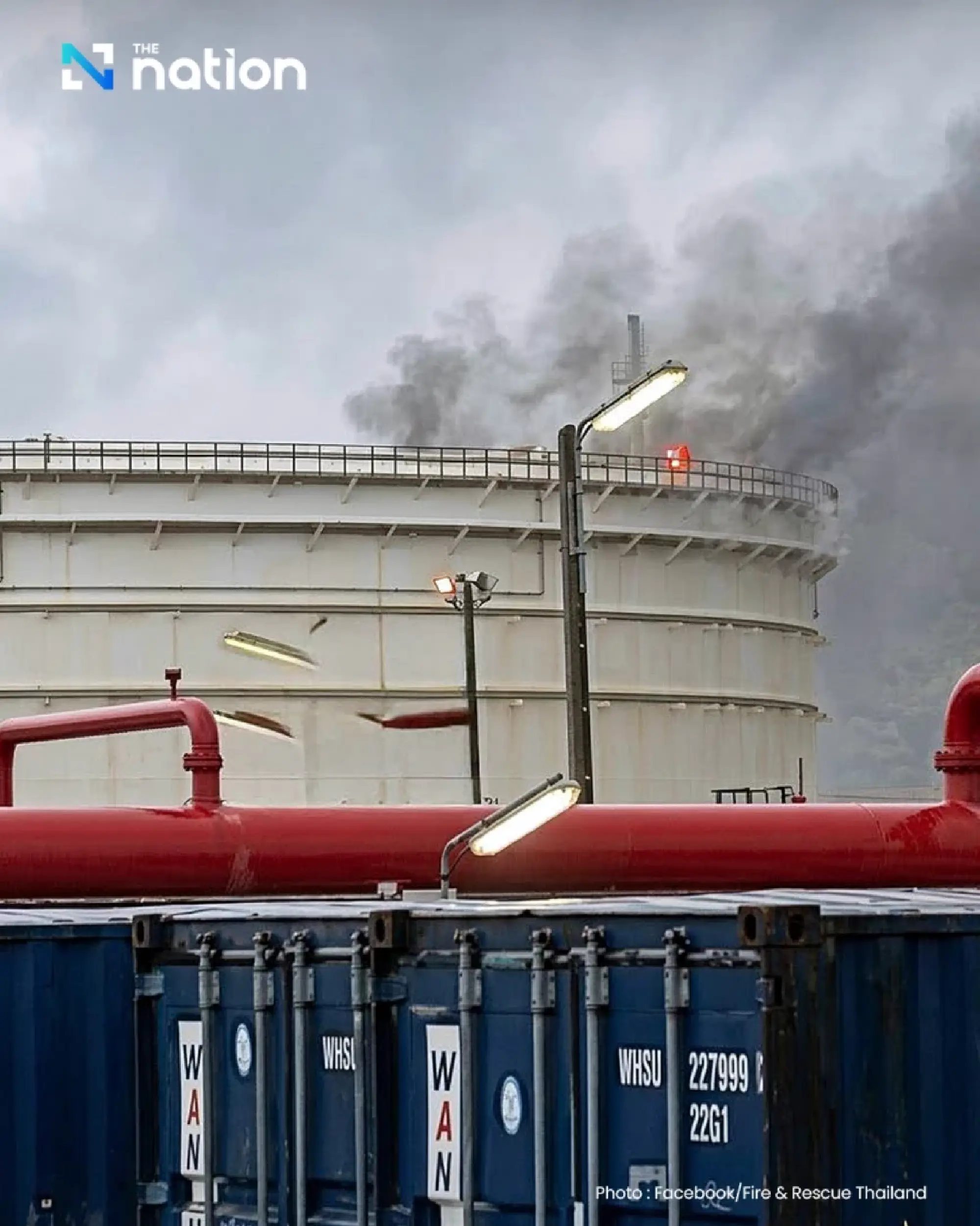 Lightning strike ignites crude oil tank at Chonburi refinery