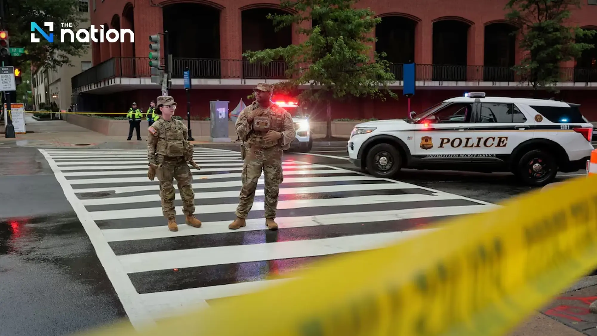 Gunman killed after opening fire at White House checkpoint