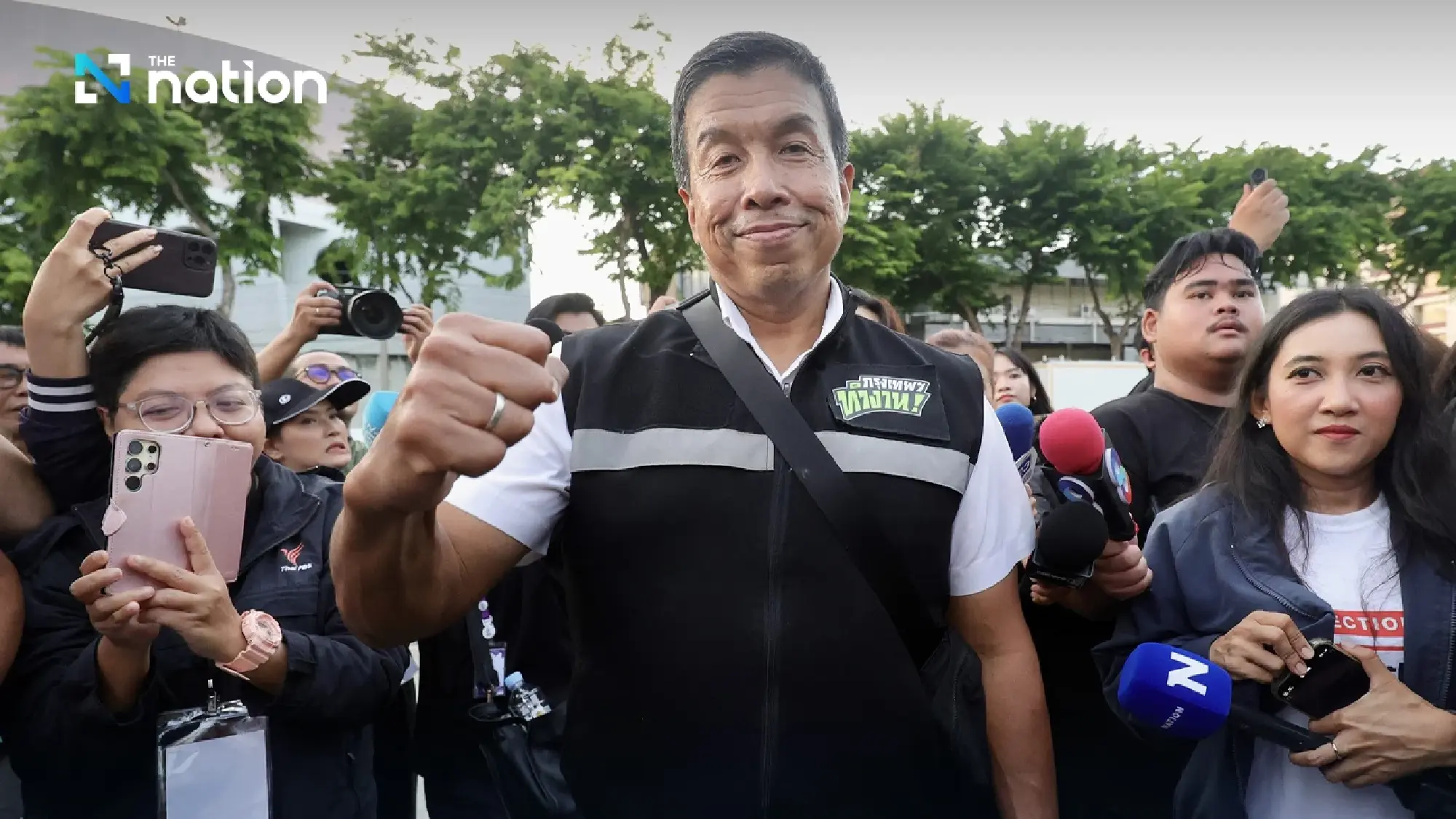 Chadchart unveils 250 policies to transform Bangkok into regional economic hub
